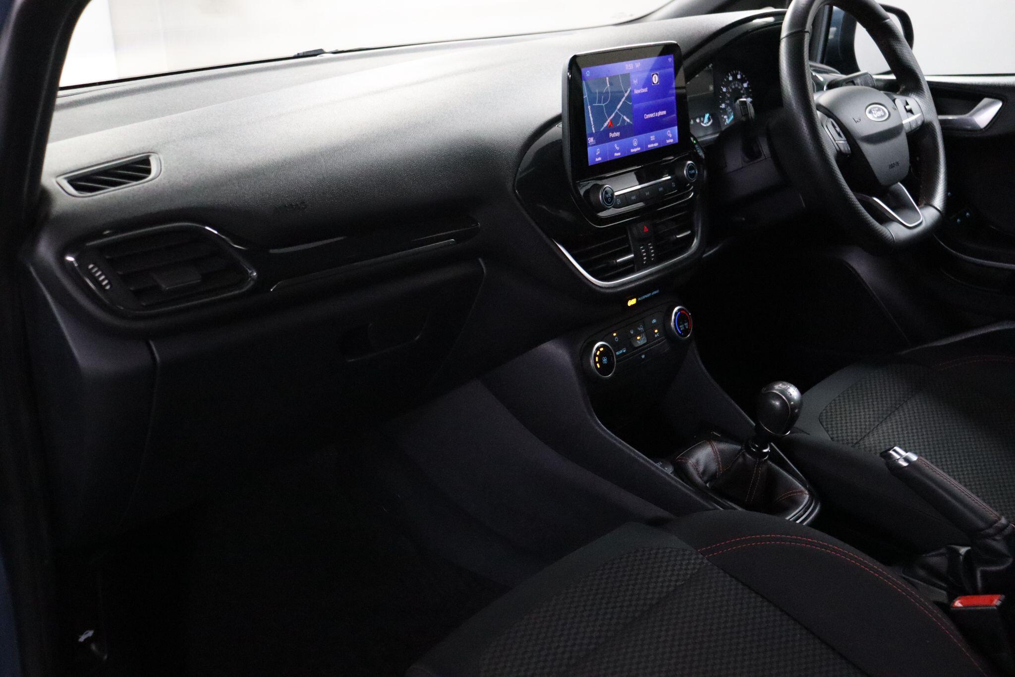 Ford Fiesta view 34
