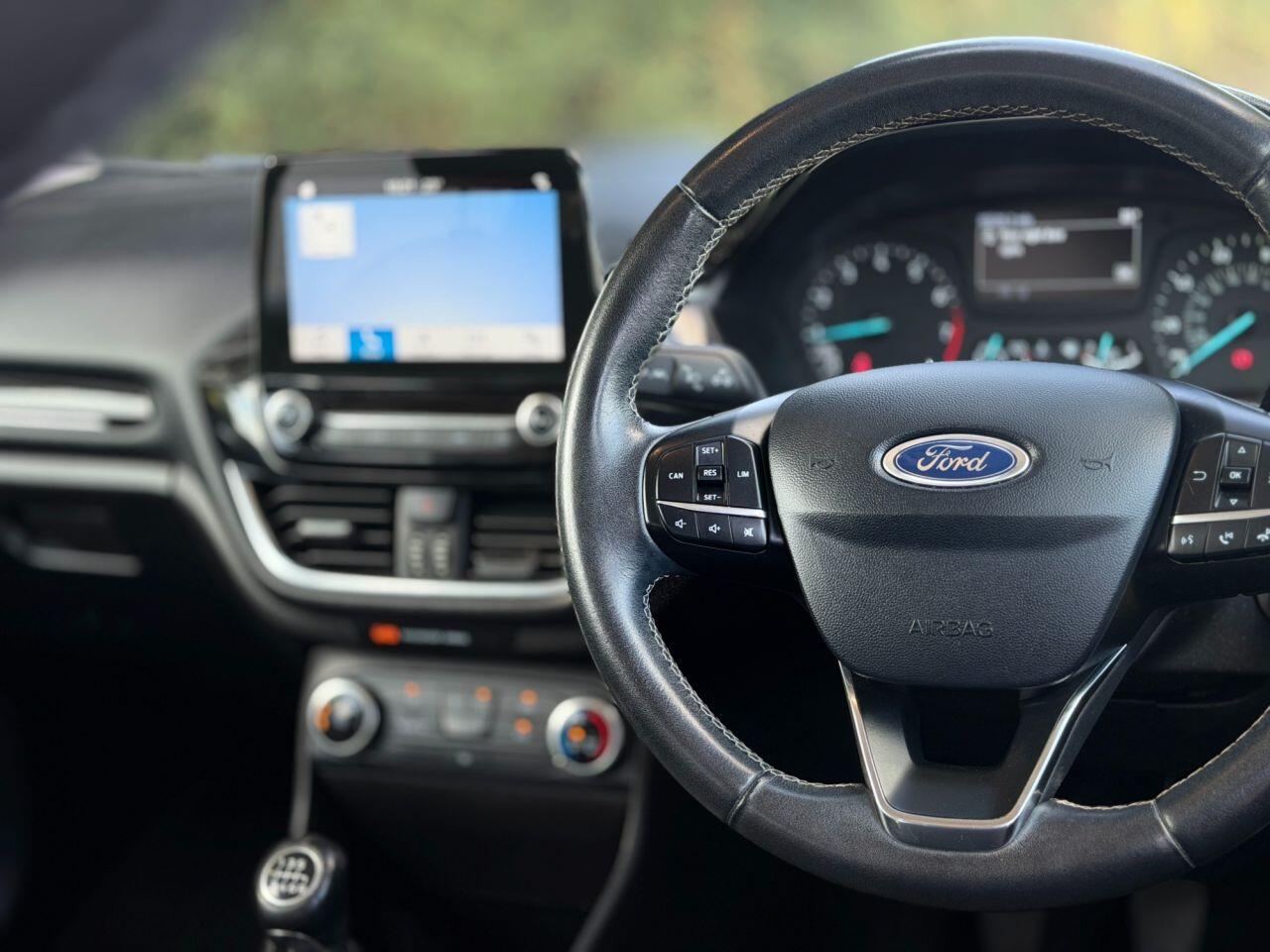 Ford Fiesta view 80