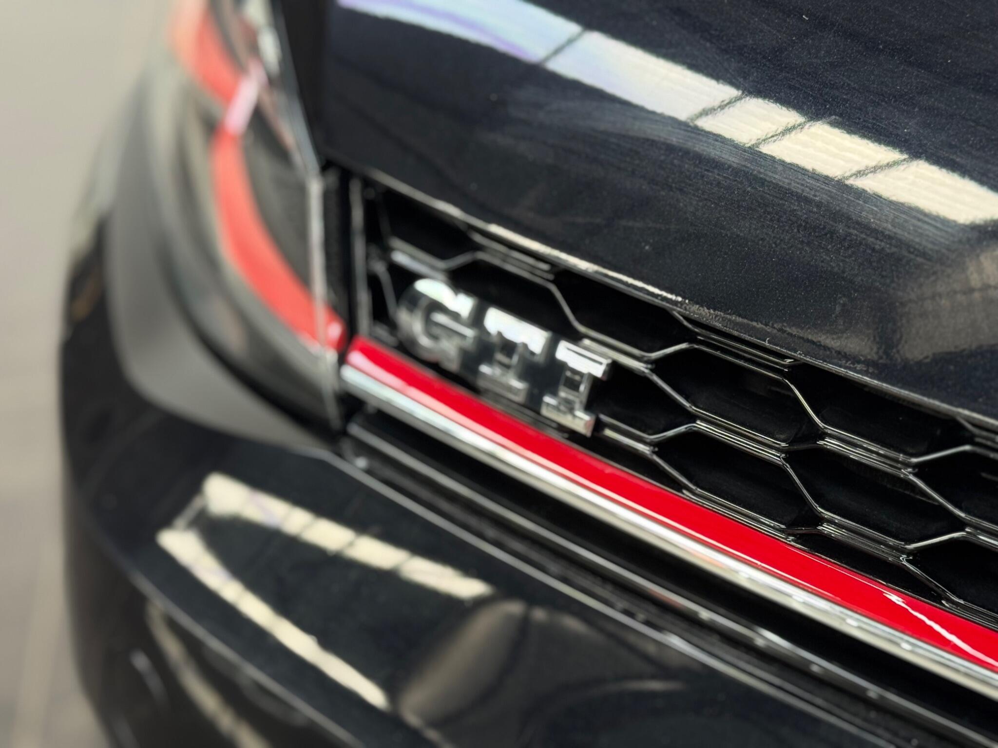 Volkswagen Golf view 23