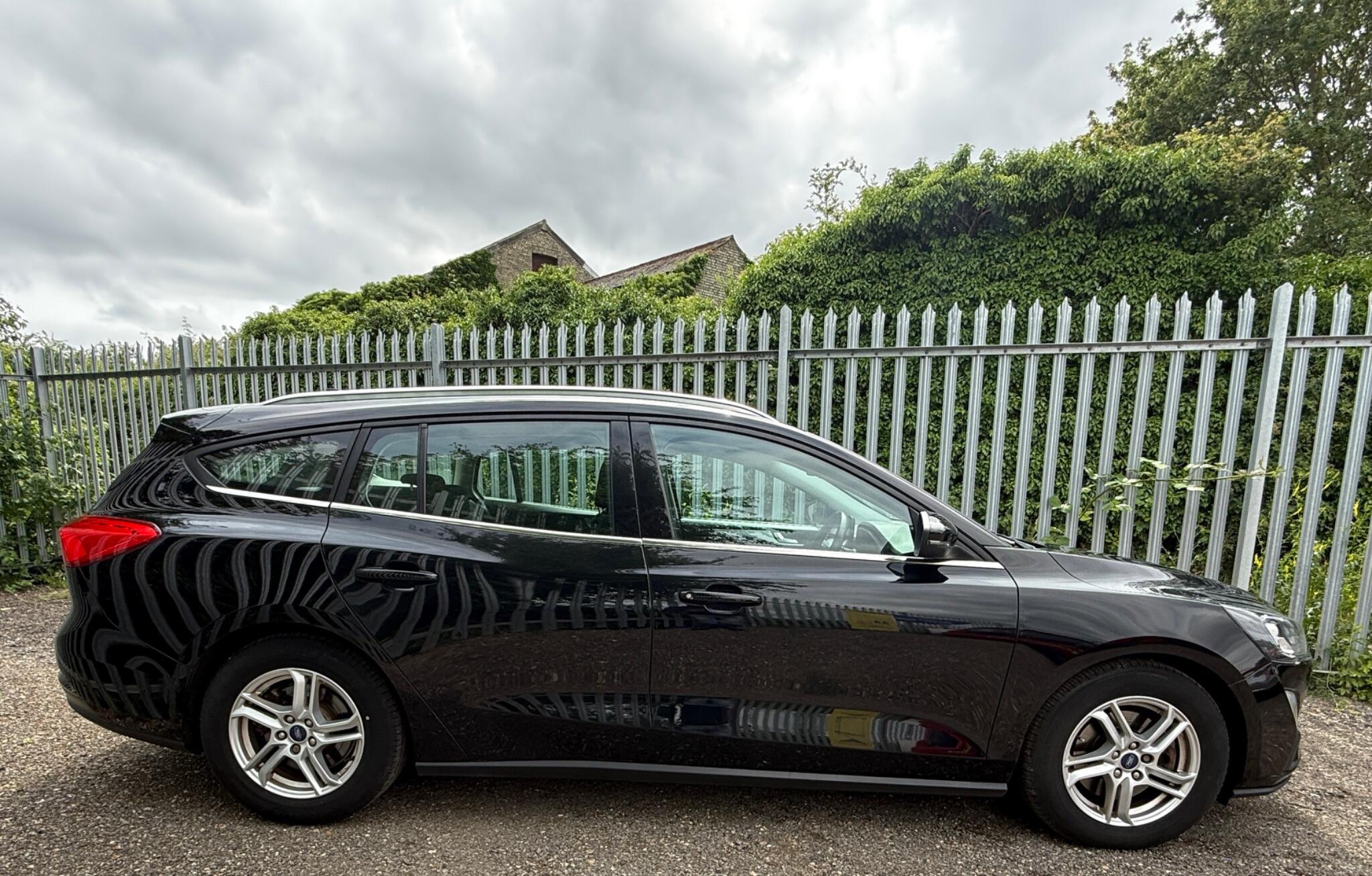 2019 Ford Focus image 15