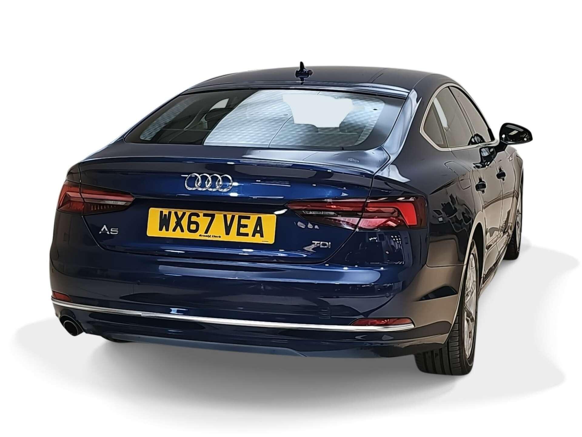 Audi A5 view 3