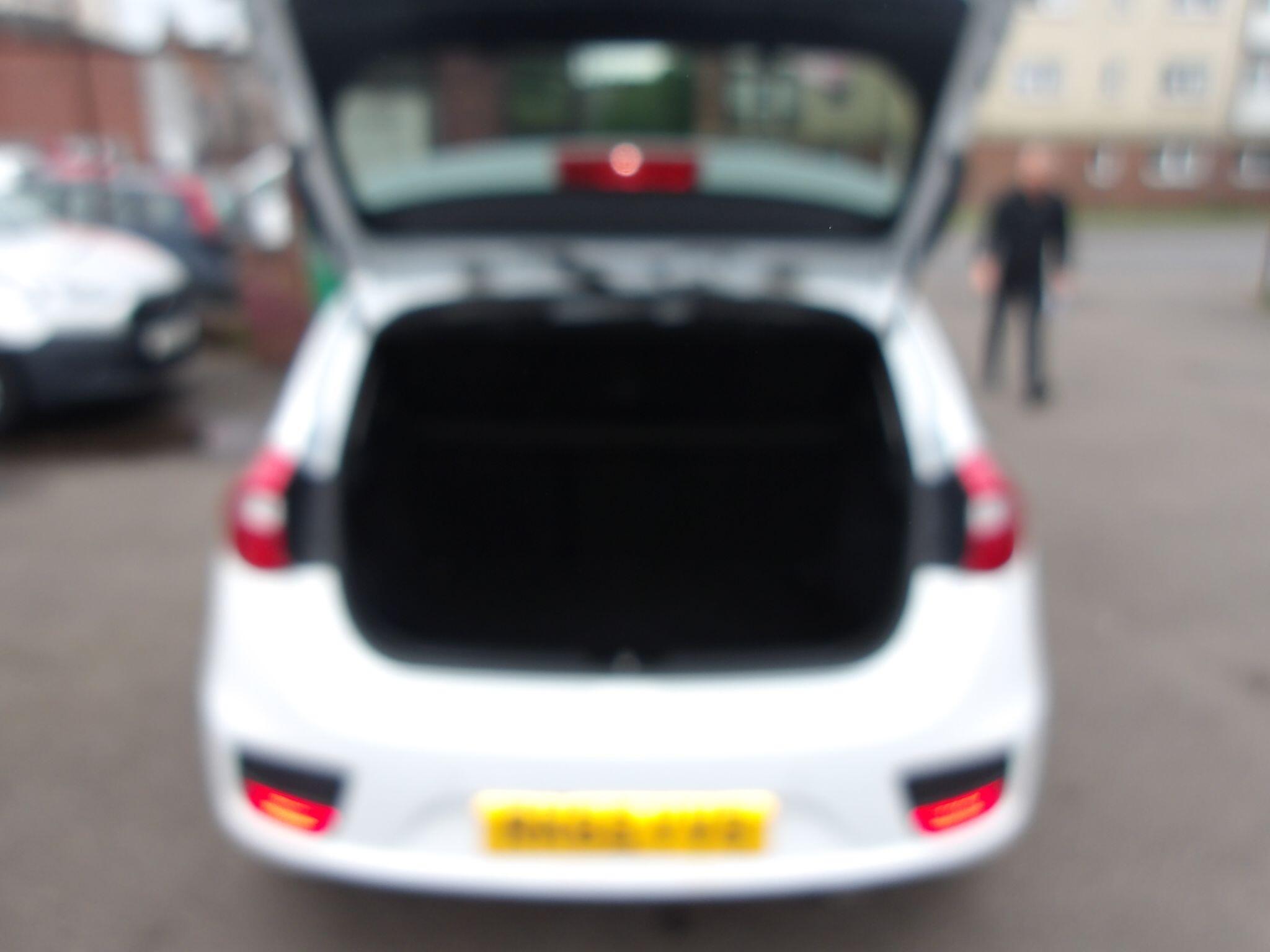 Kia Ceed view 14