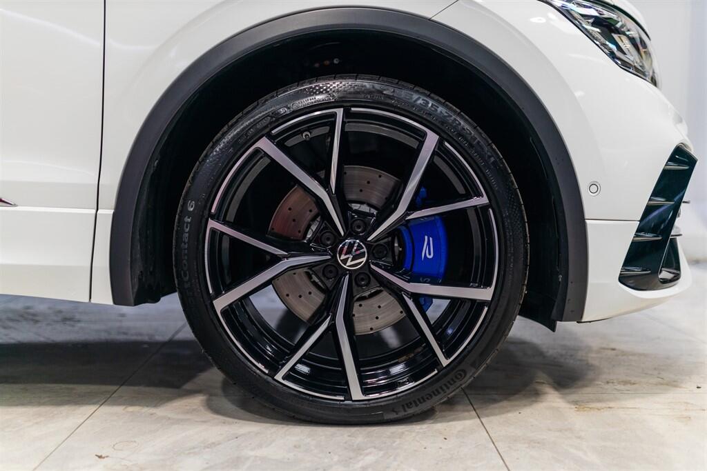 Volkswagen Tiguan view 10