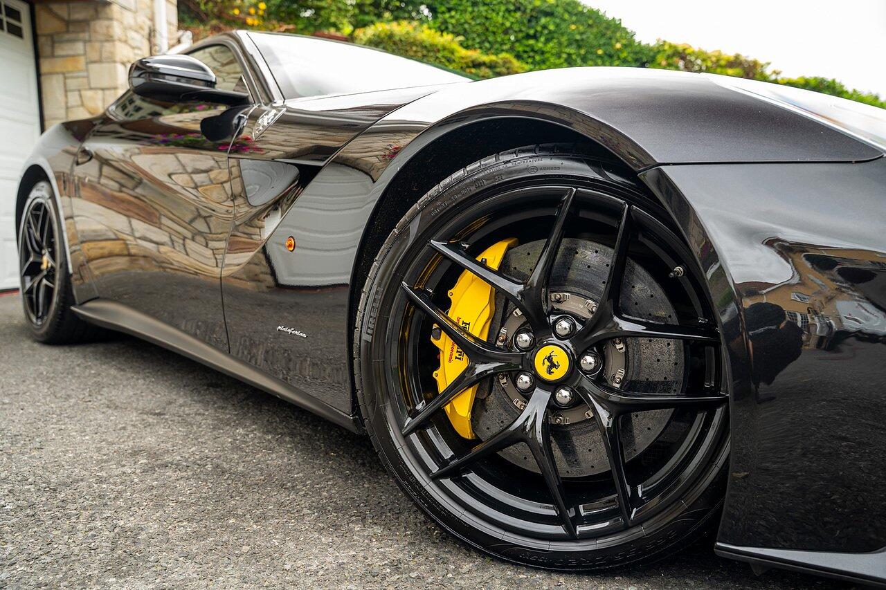 Ferrari F12 view 30