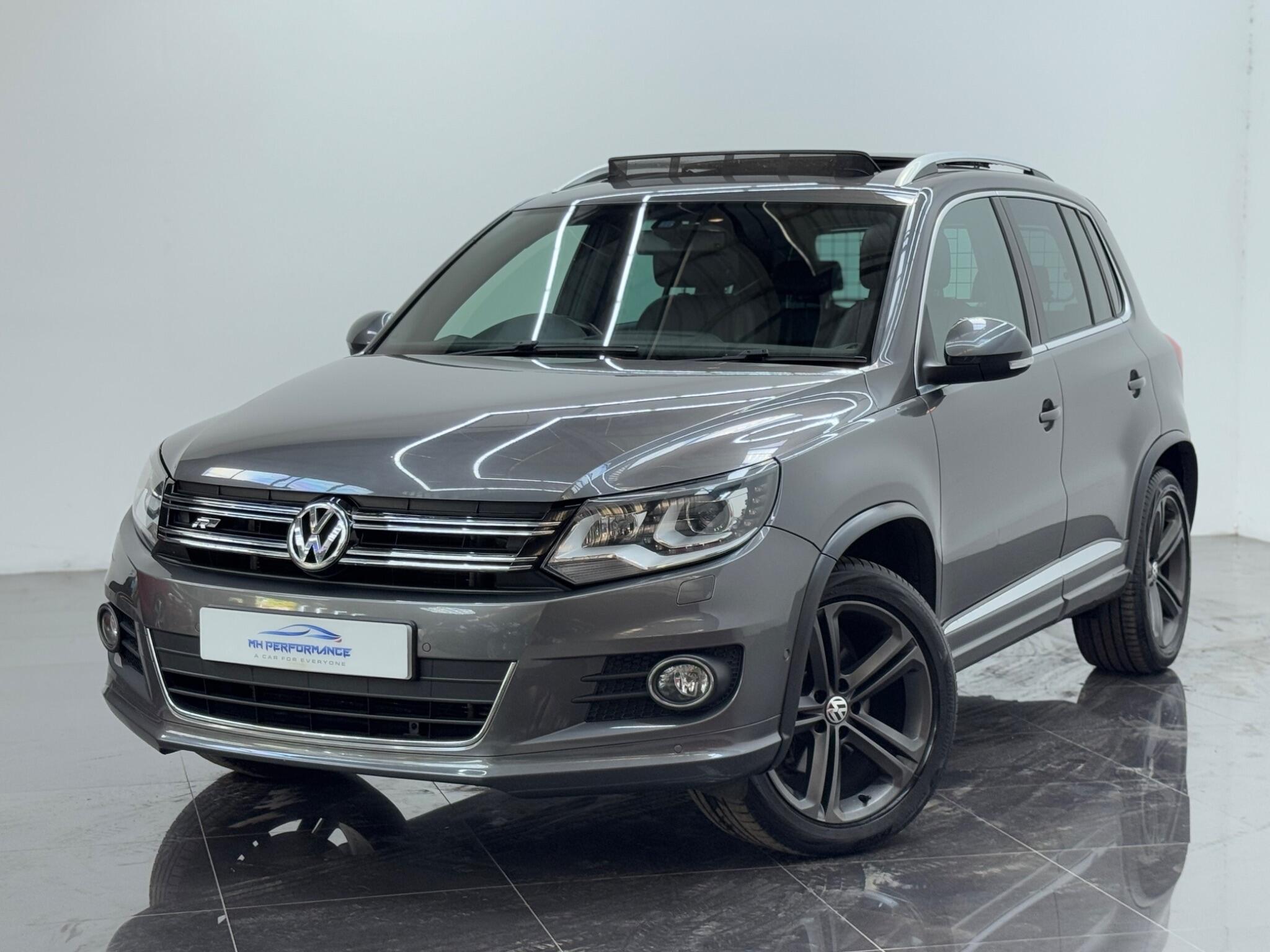 2014 Volkswagen Tiguan in Grey for sale