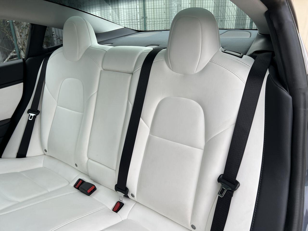 Tesla Model 3 view 31