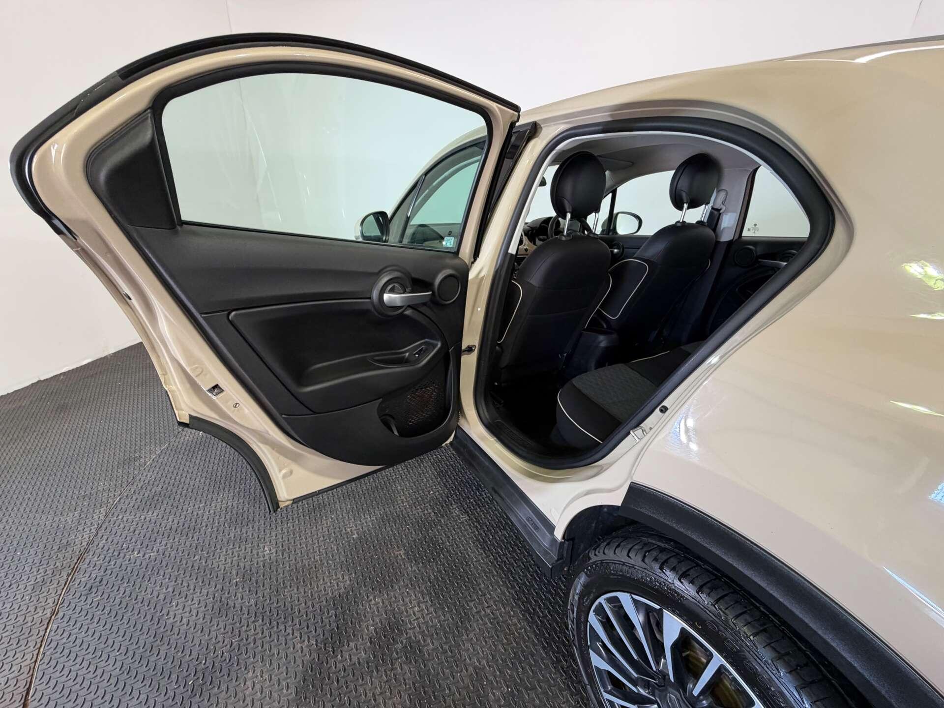 Fiat 500x view 43