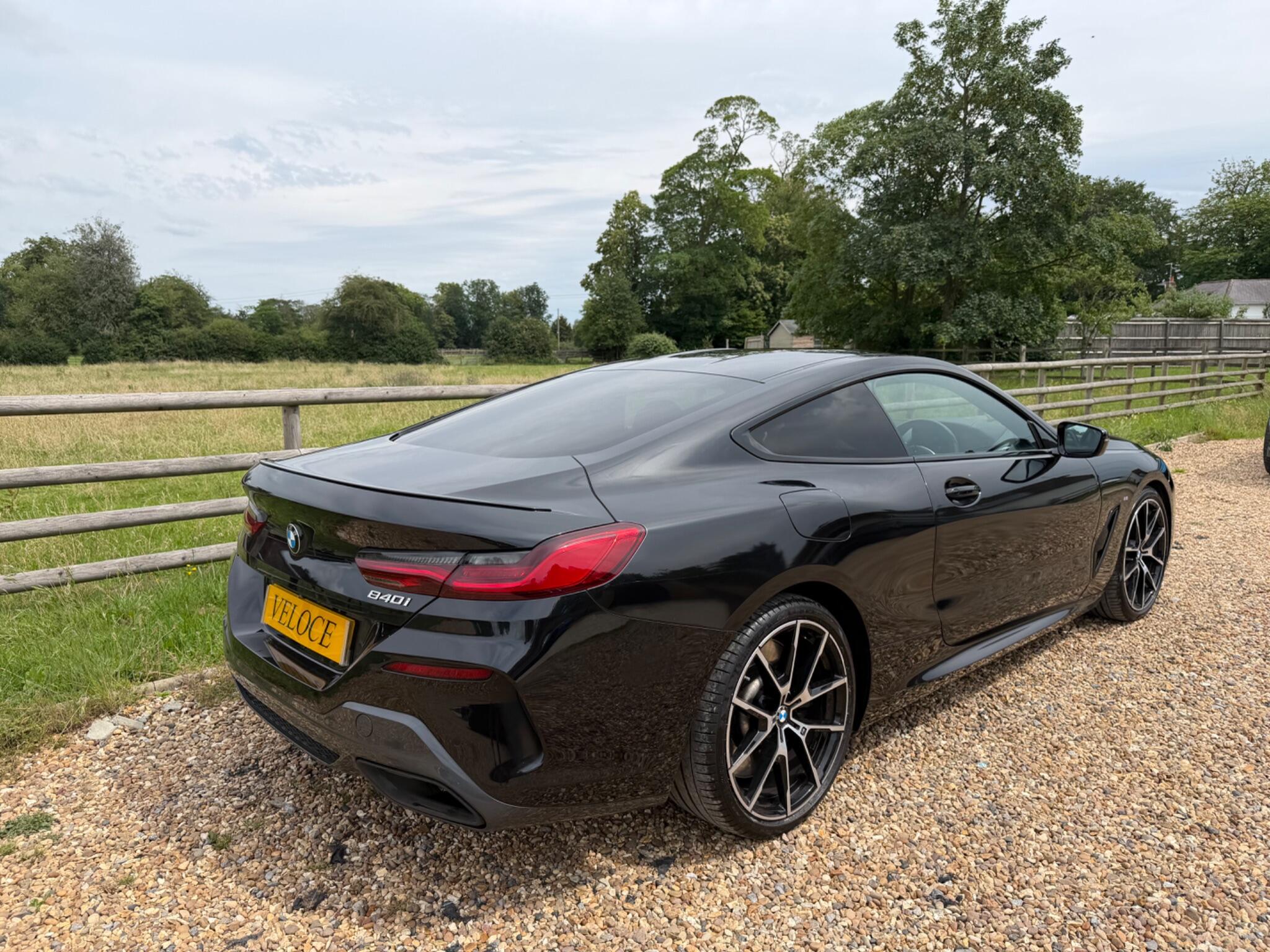 BMW 8 Series view 9