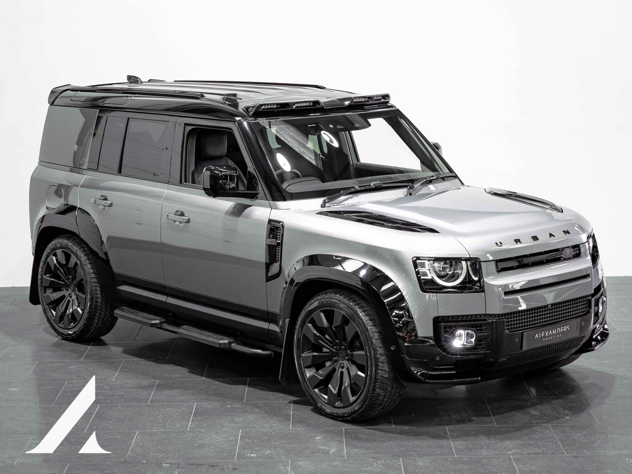 Land Rover Defender 110 main image