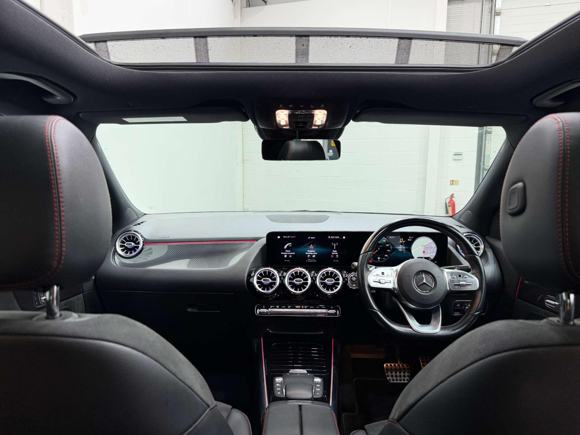Mercedes-Benz Gla view 17