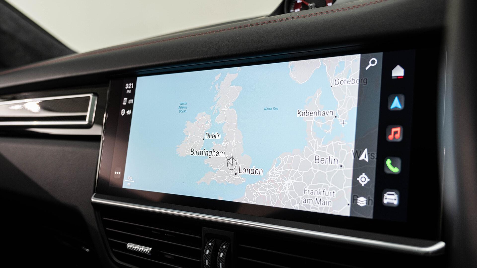 Porsche Cayenne view 34