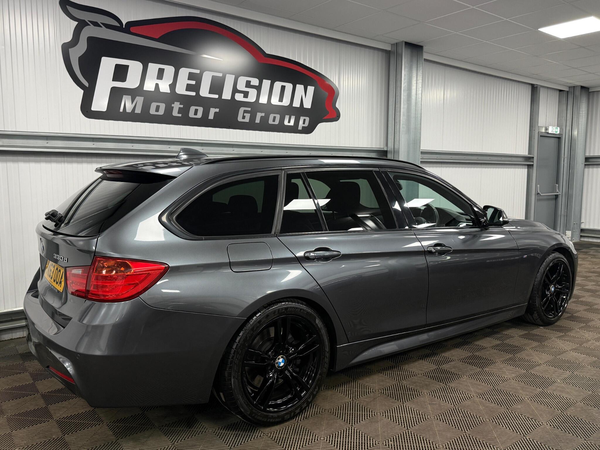 BMW 3 Series view 14