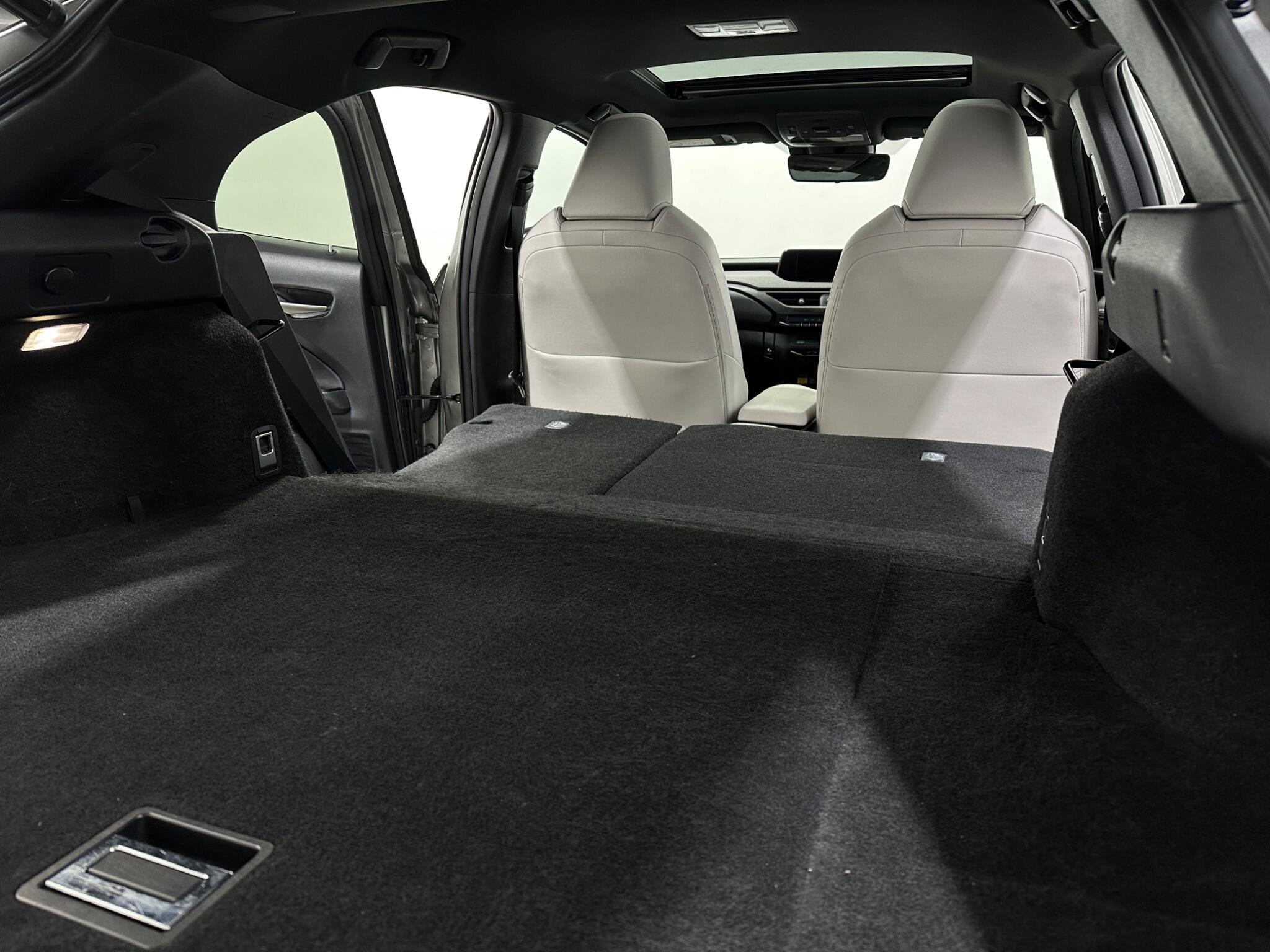 Lexus UX view 45
