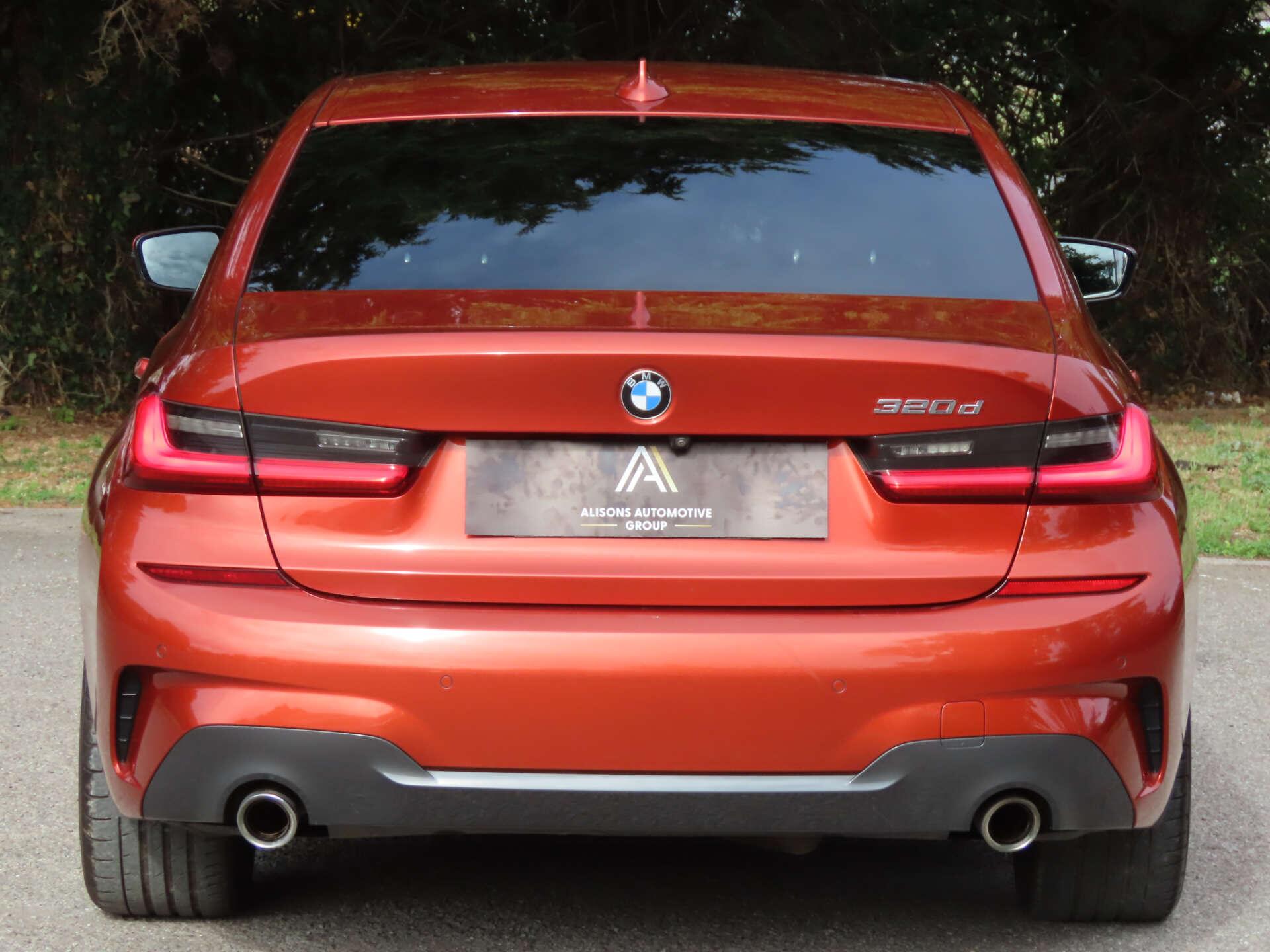 BMW 3 Series view 5