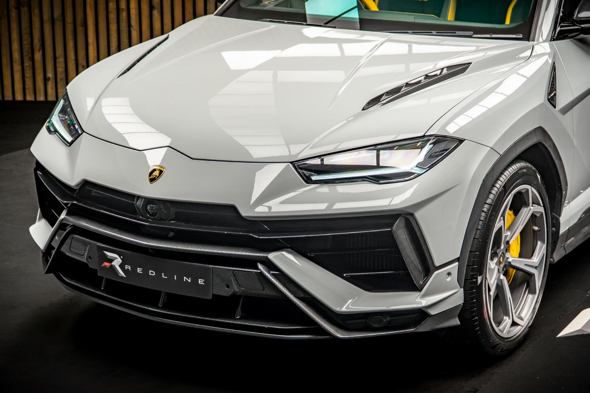 Lamborghini Urus view 15