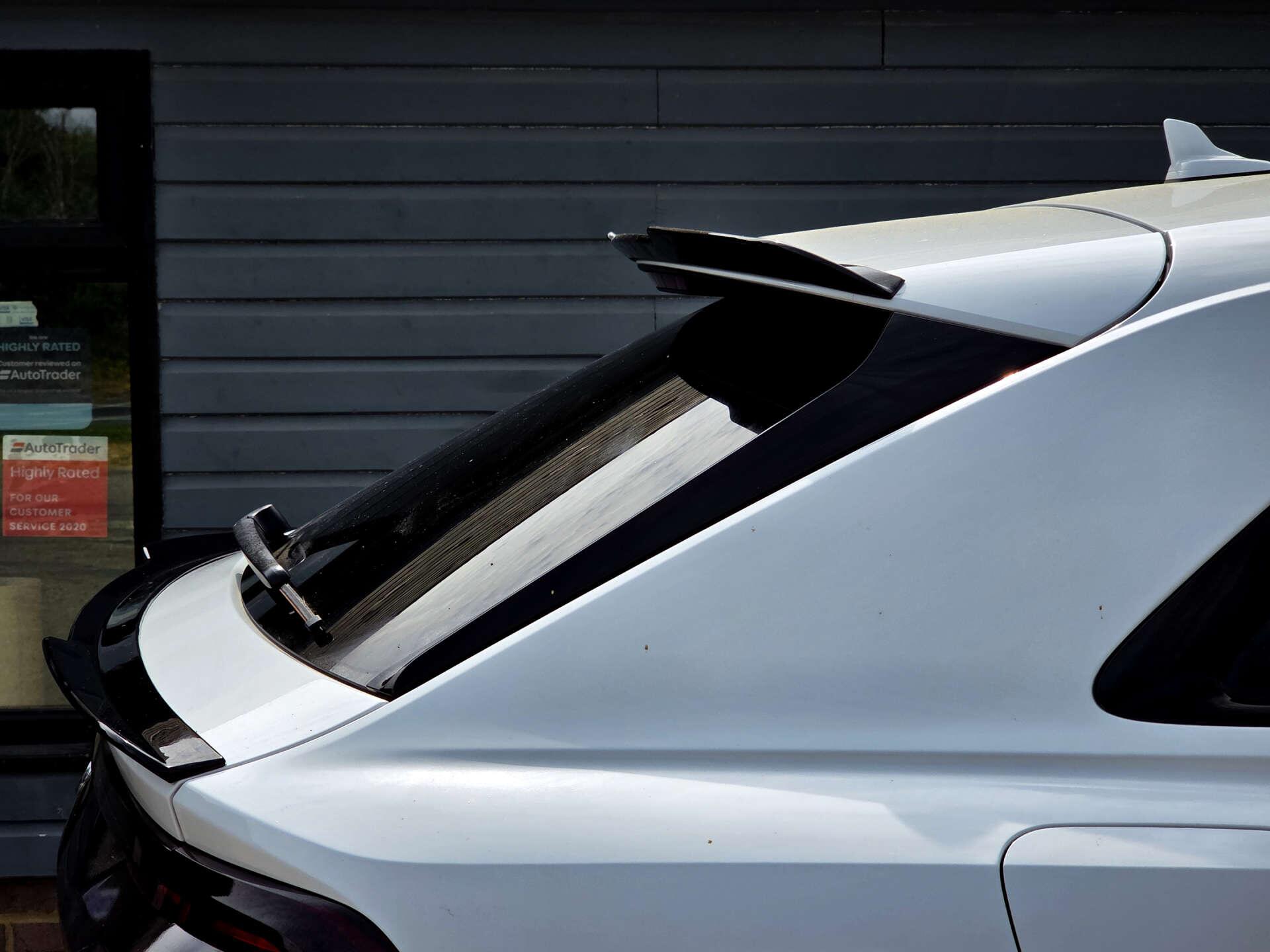 Audi Q8 view 45