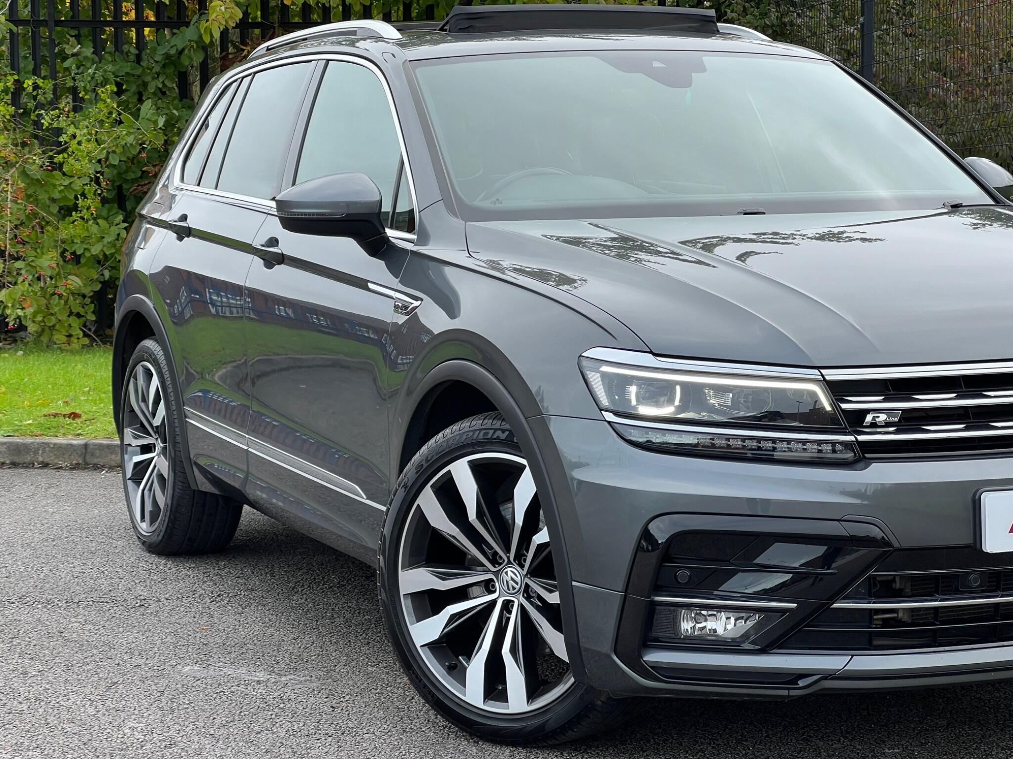 Volkswagen Tiguan view 5