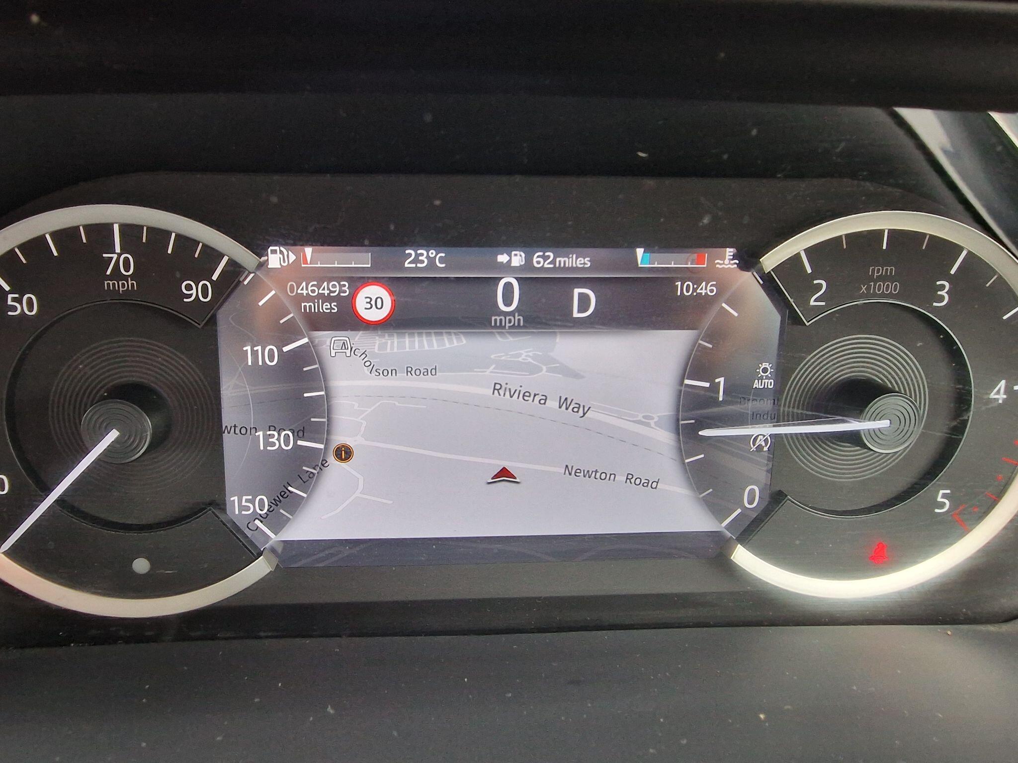 Land Rover Range Rover Evoque view 2