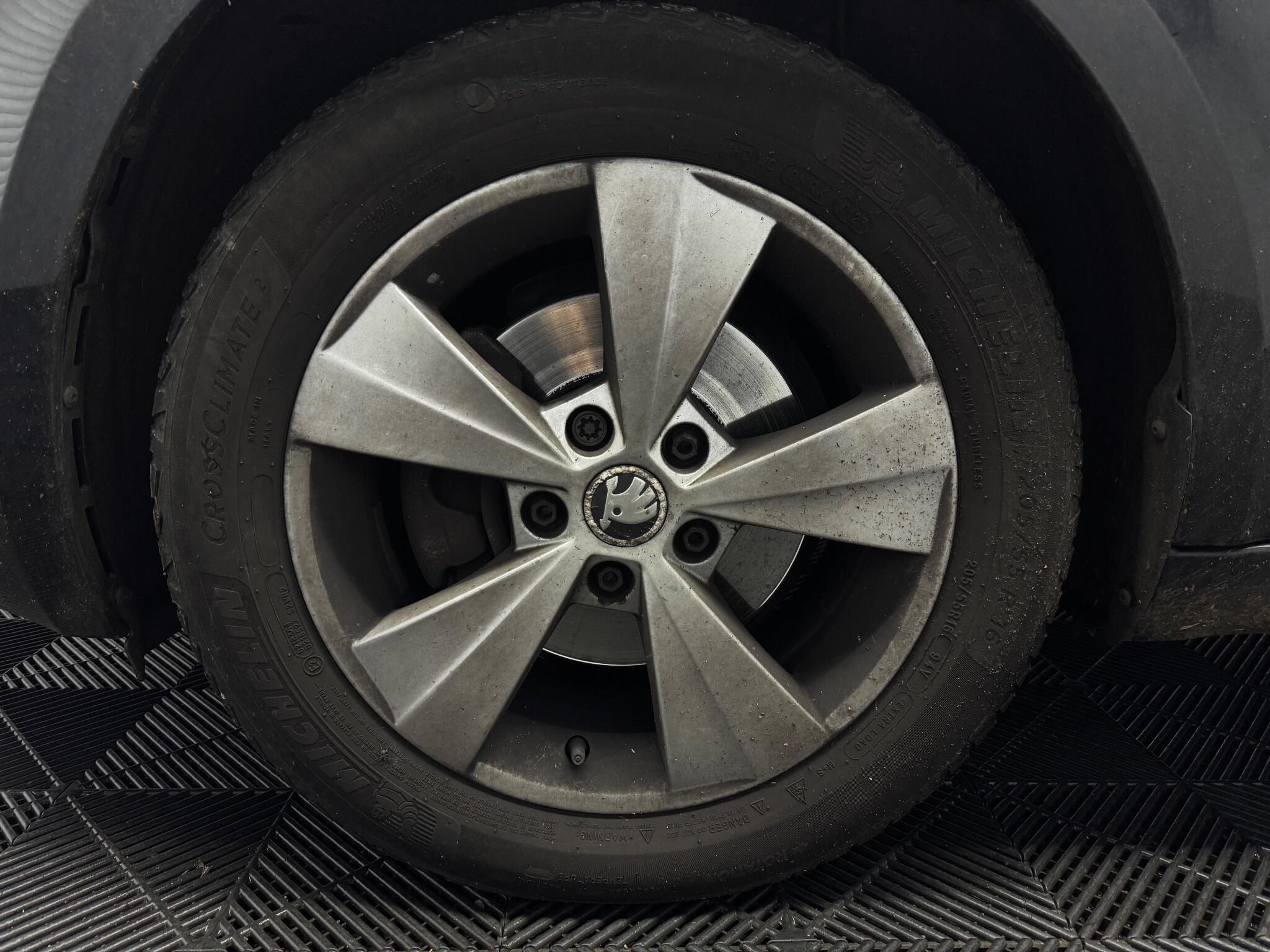 Skoda Octavia view 26
