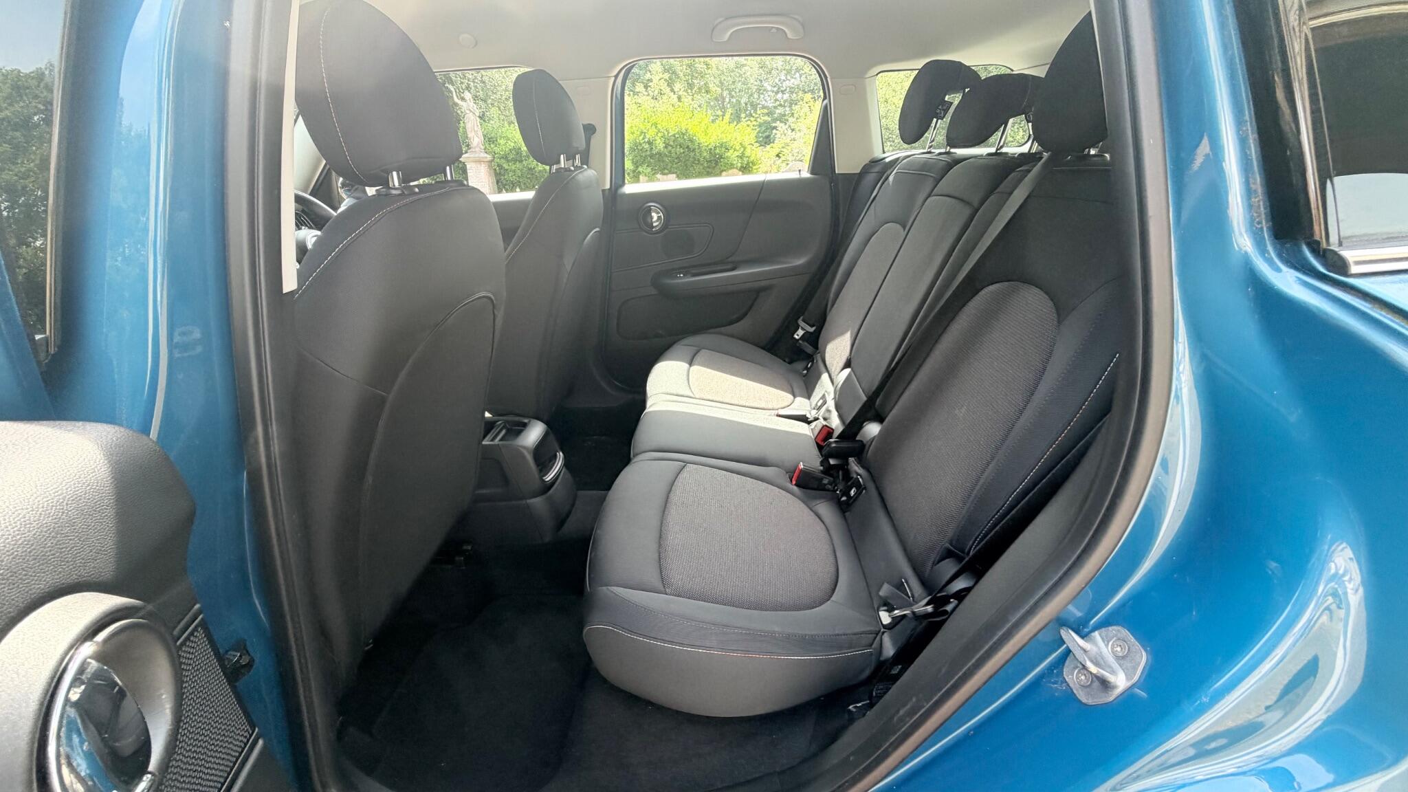 Mini Countryman view 36