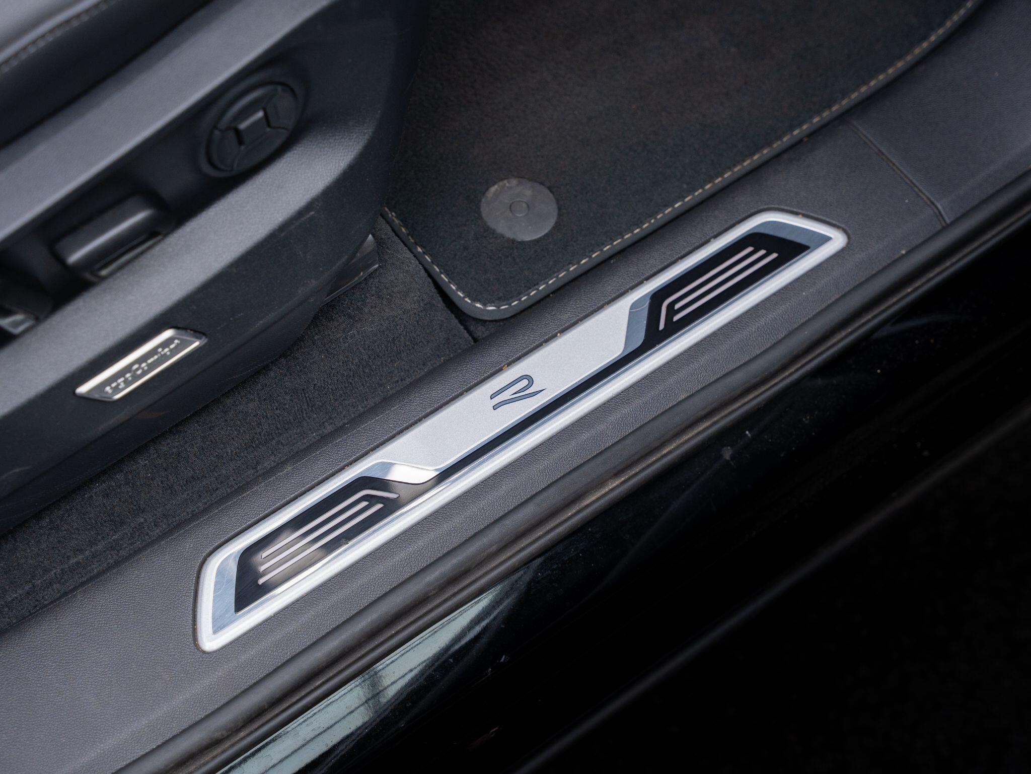 Volkswagen Touareg view 31