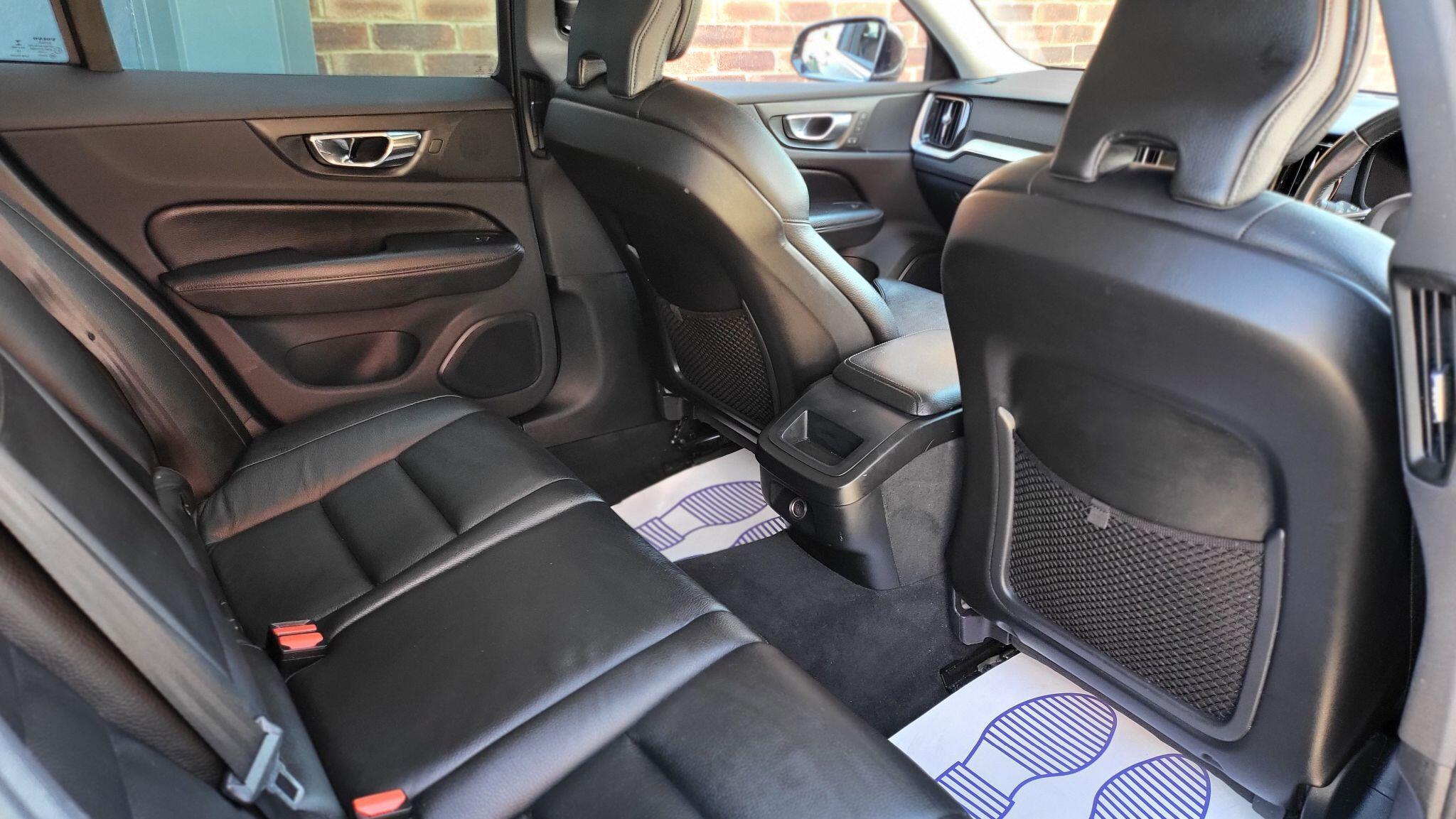 Volvo V60 view 15