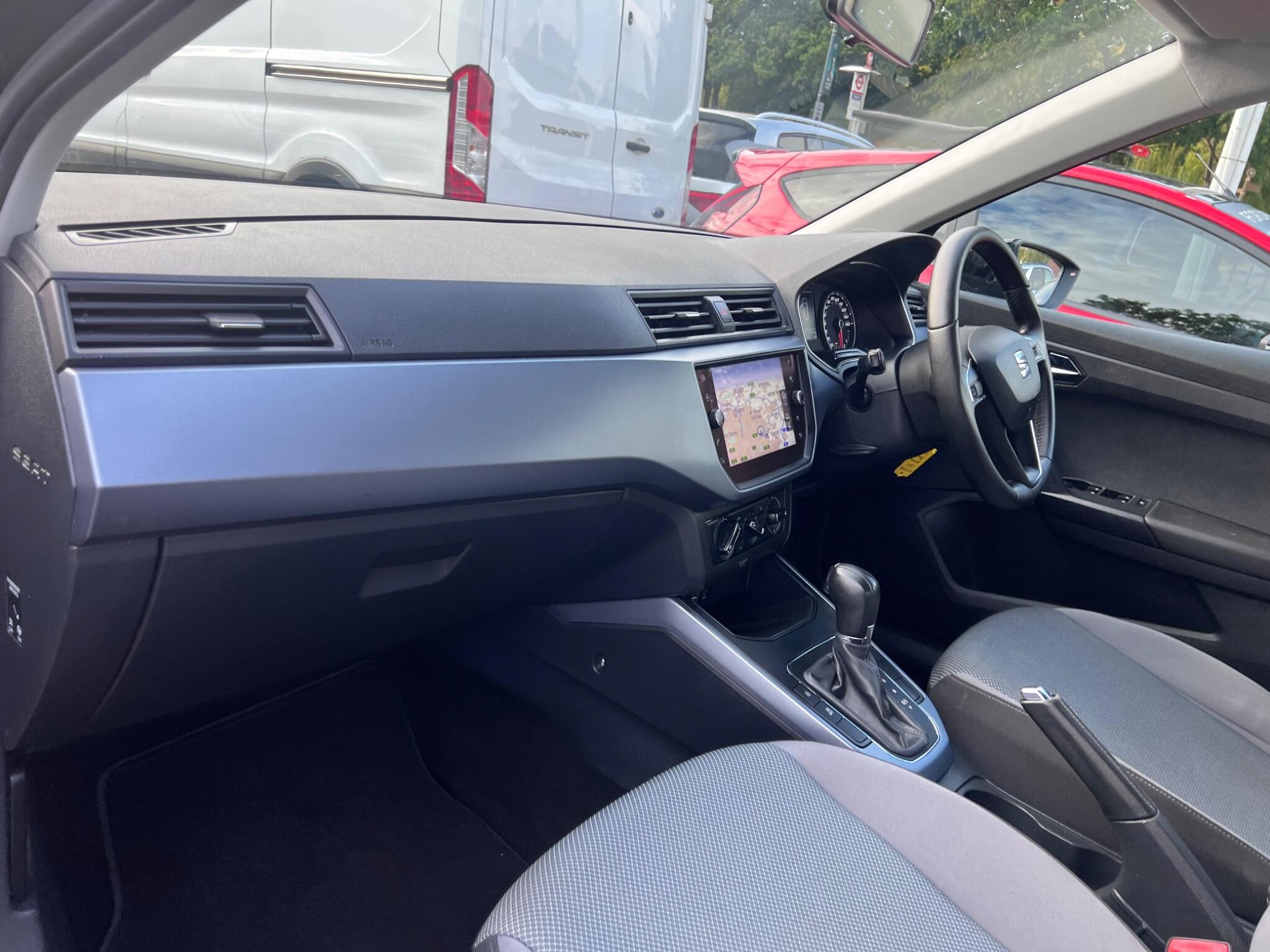 Seat Arona view 39