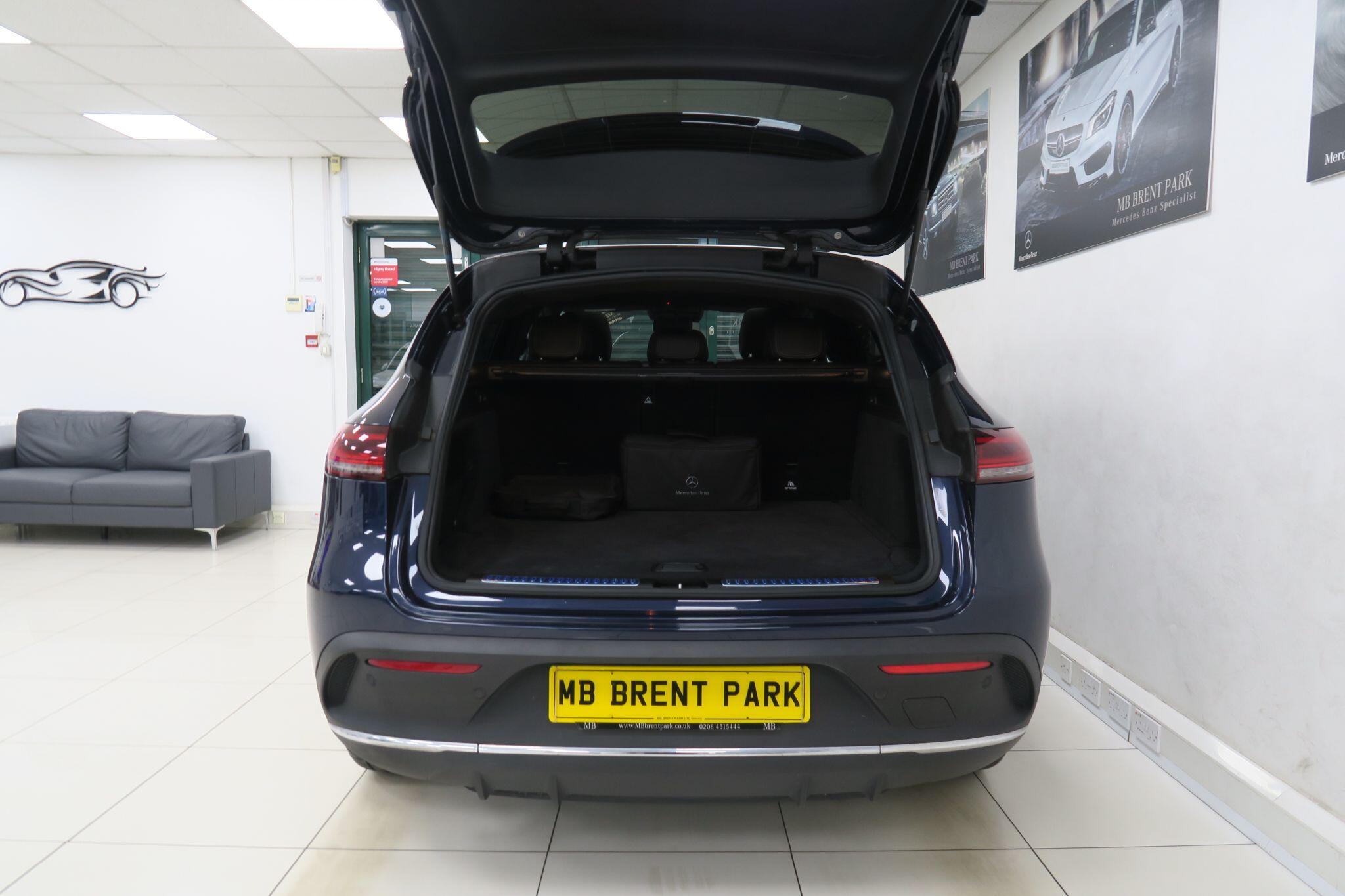 Mercedes-Benz Eqc view 23