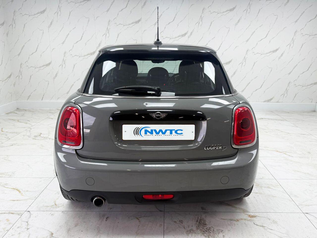 Mini Hatch view 10