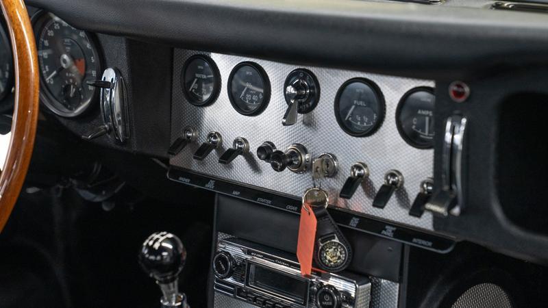 Jaguar E-Type view 22