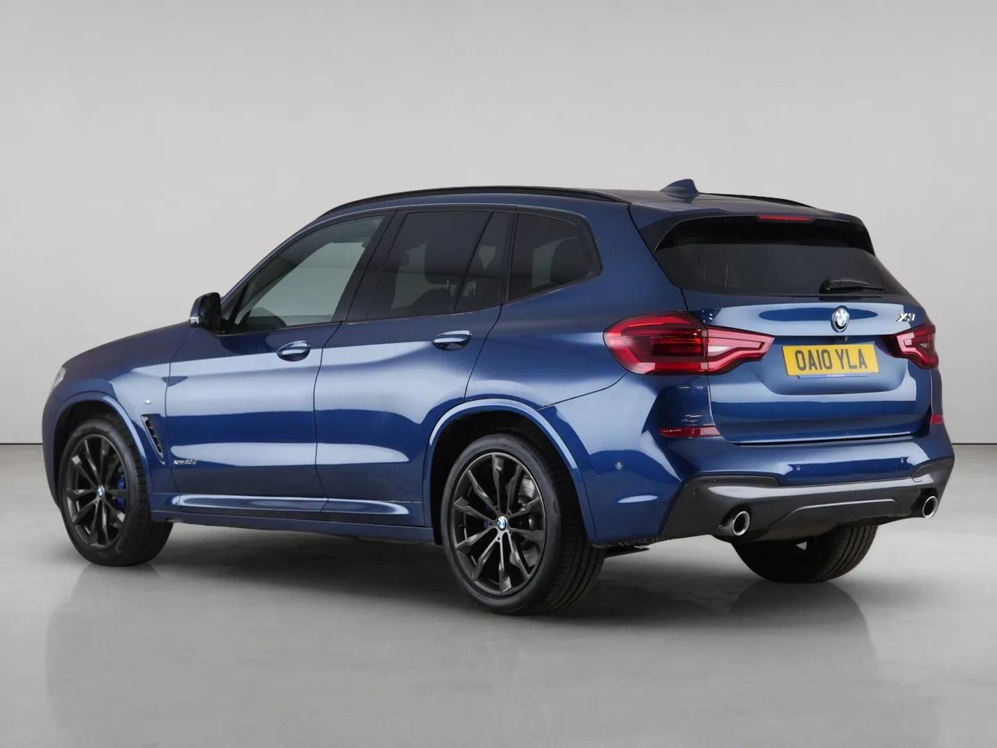 BMW X3 view 6