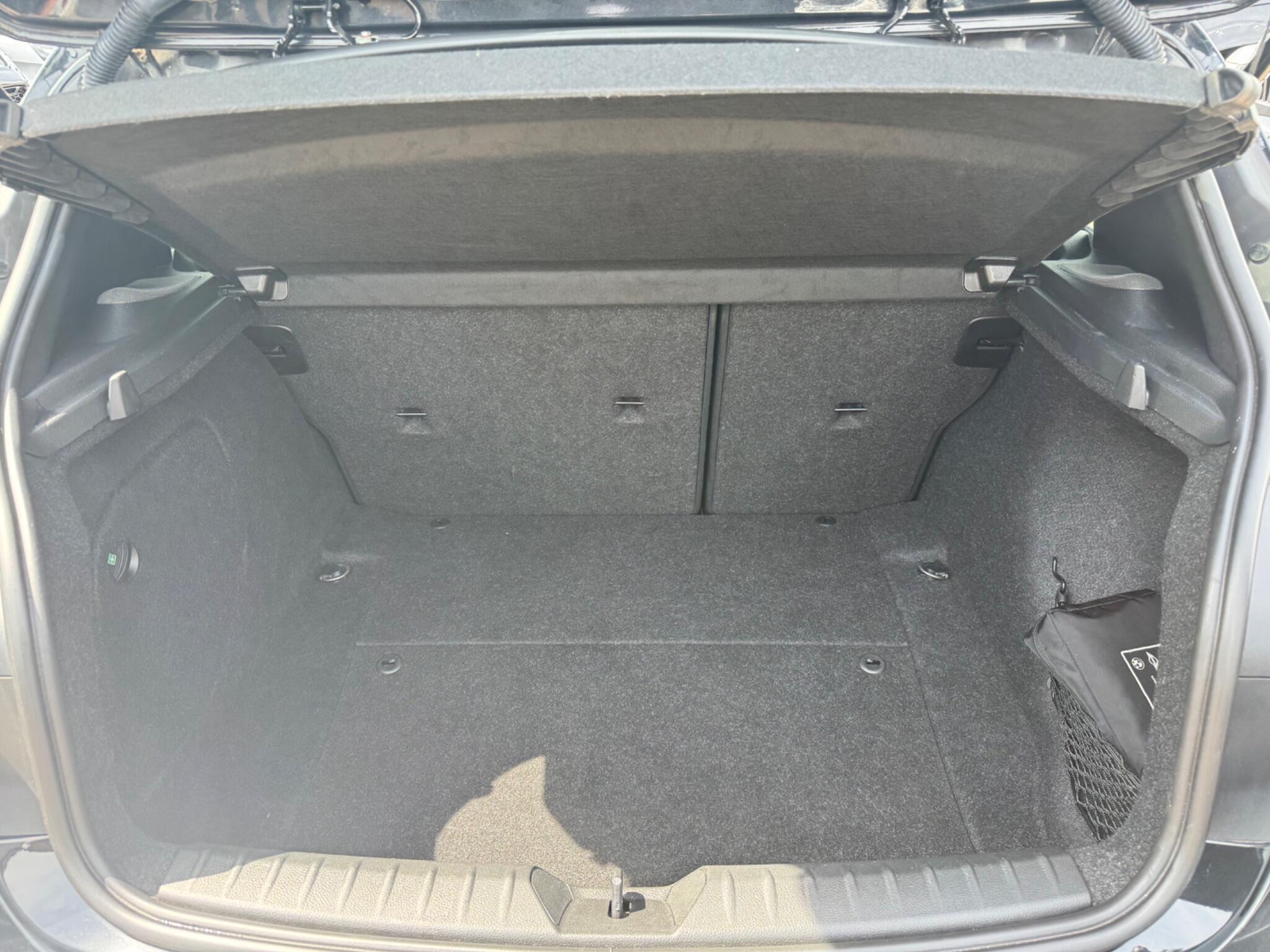 BMW 1 Series view 56