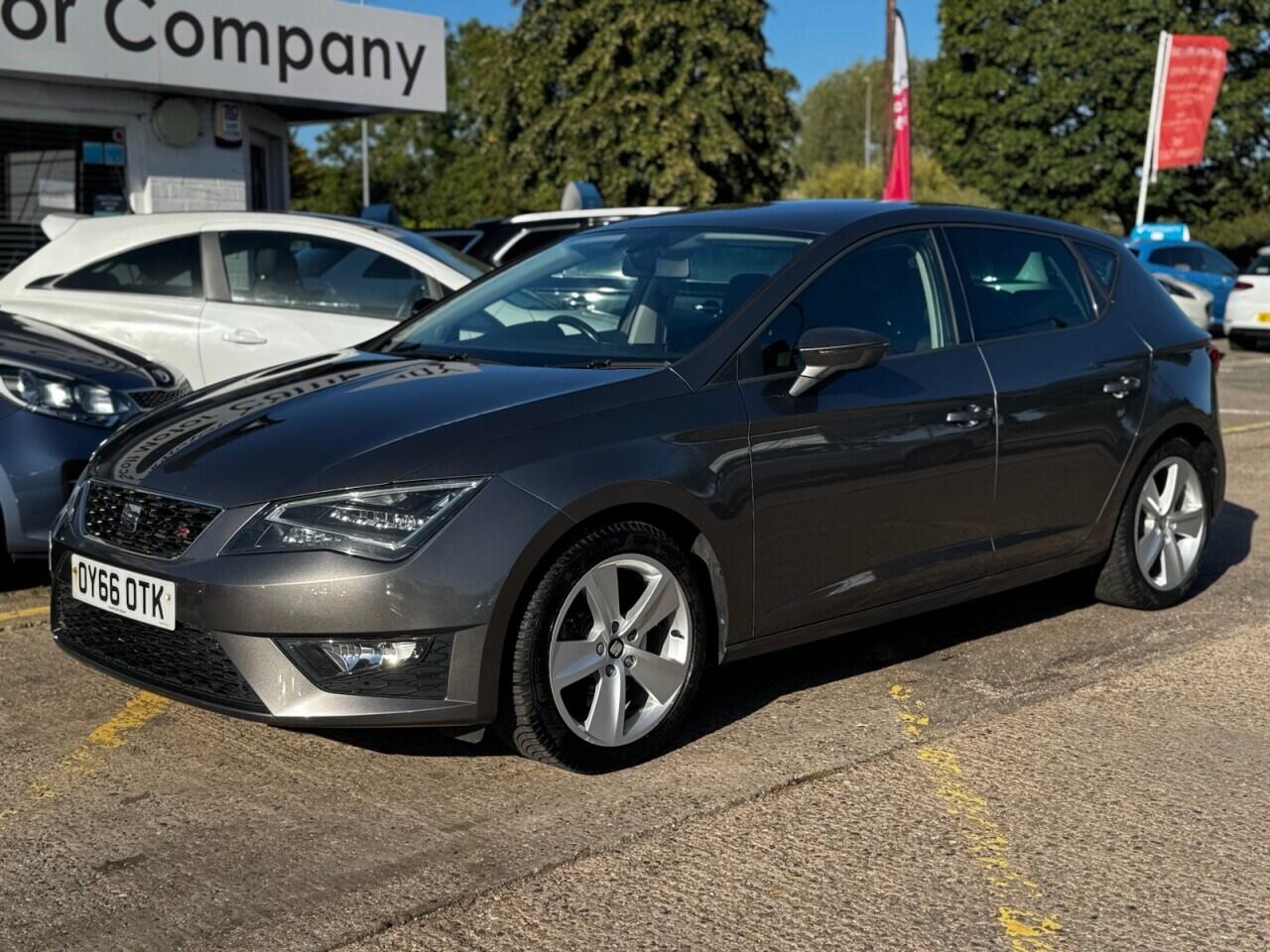 Seat Leon view 7