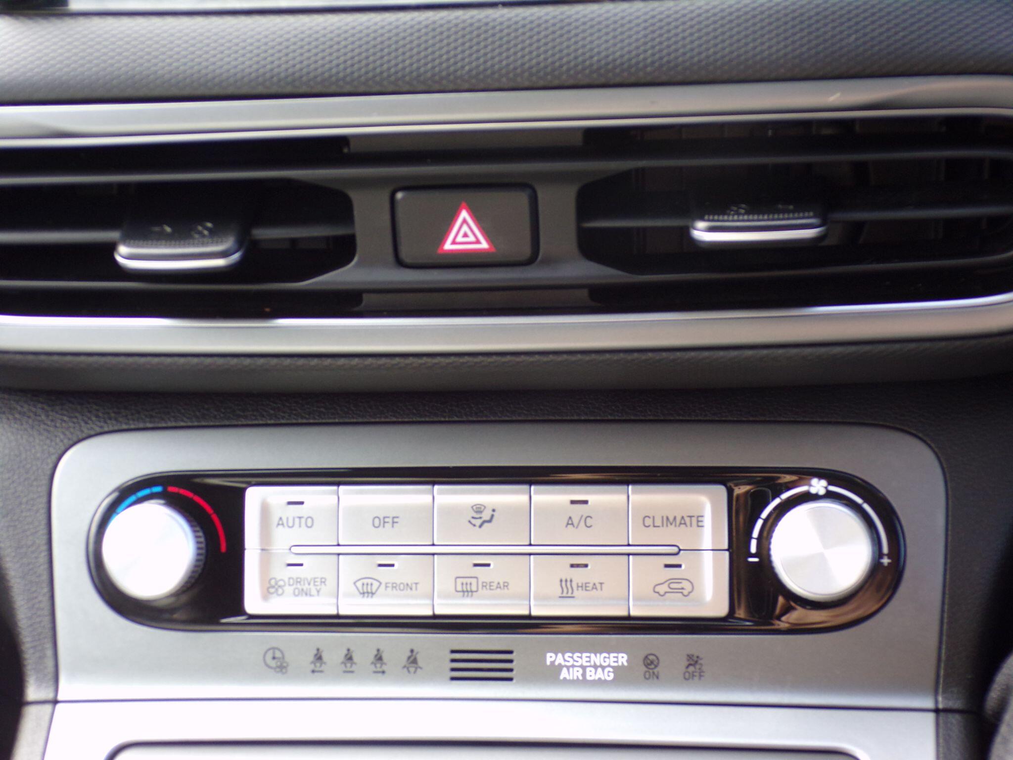 Hyundai Kona view 21