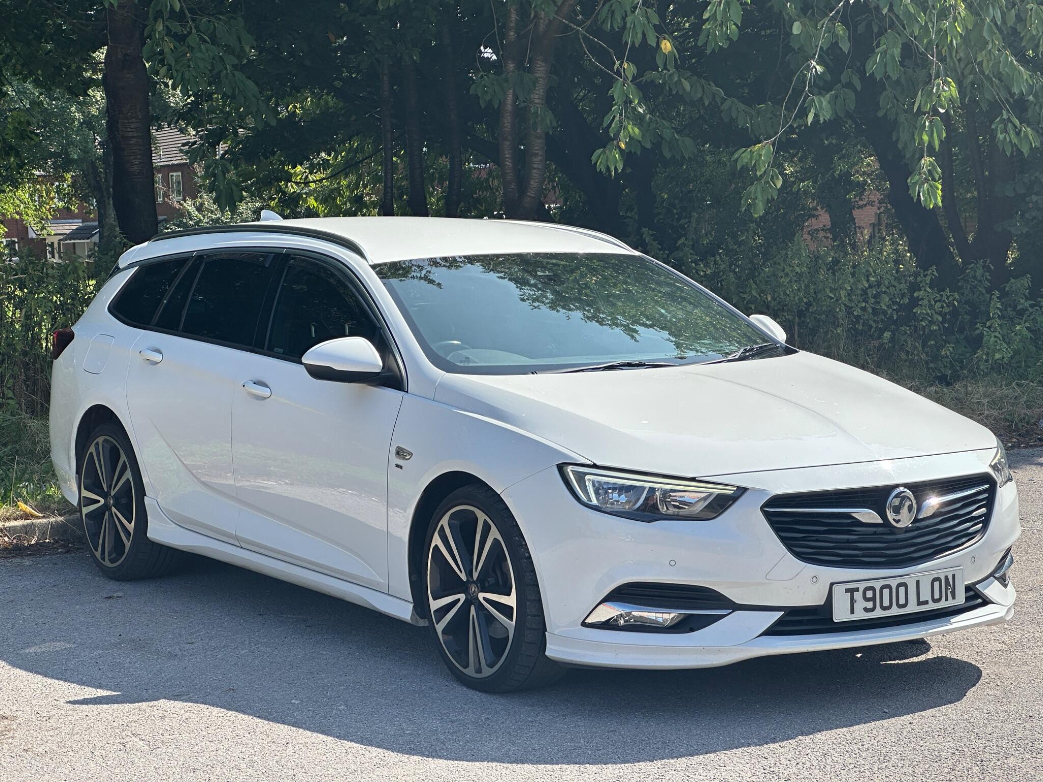 Vauxhall Insignia view 2