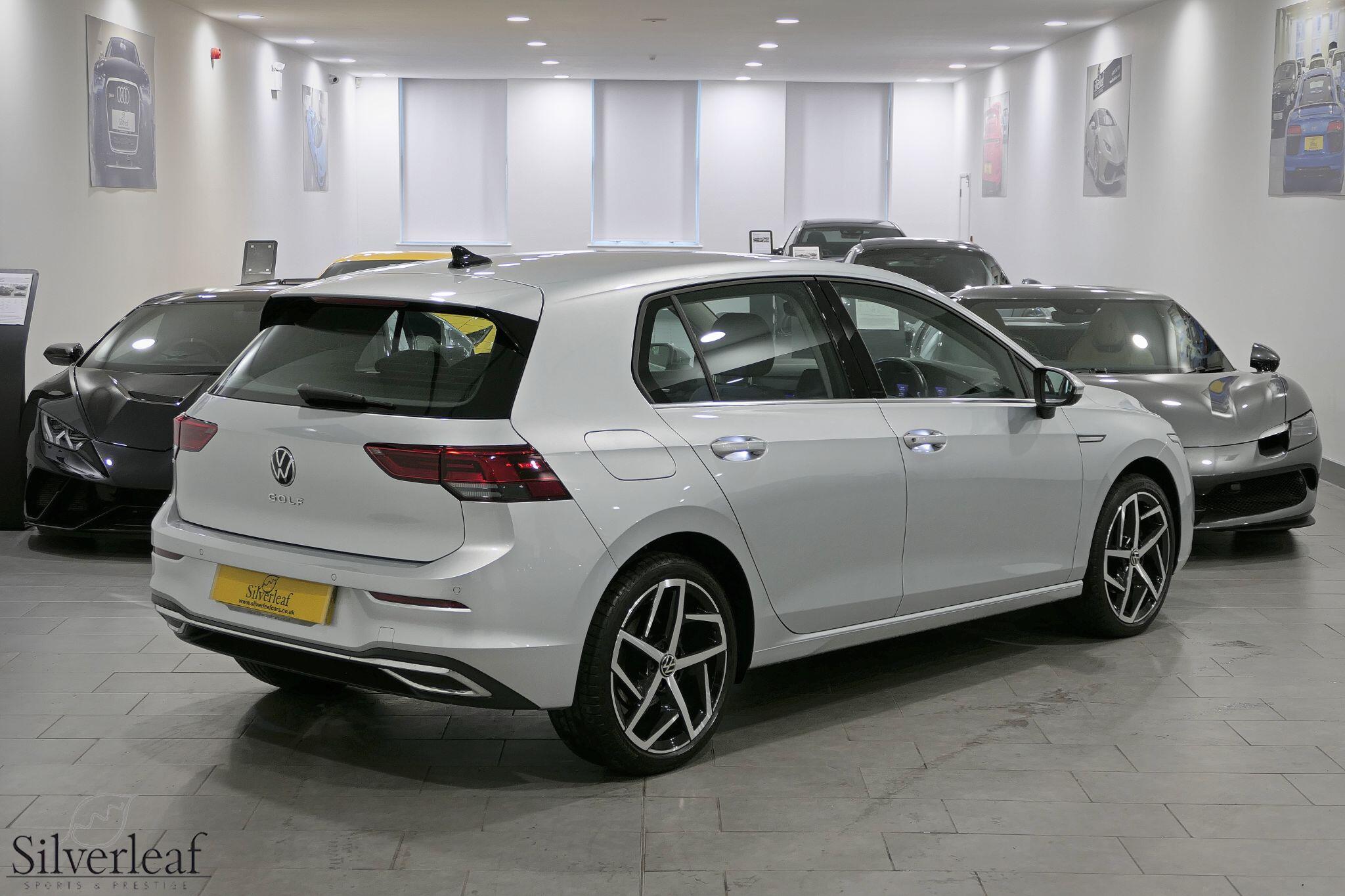 Volkswagen Golf view 11