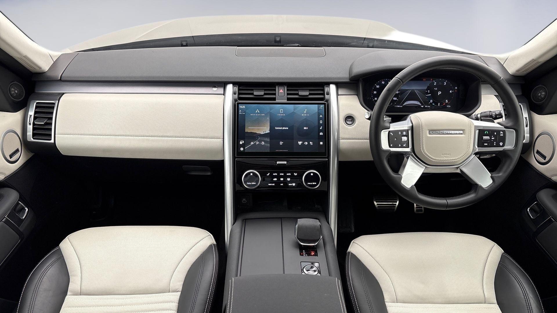 Land Rover Discovery view 9
