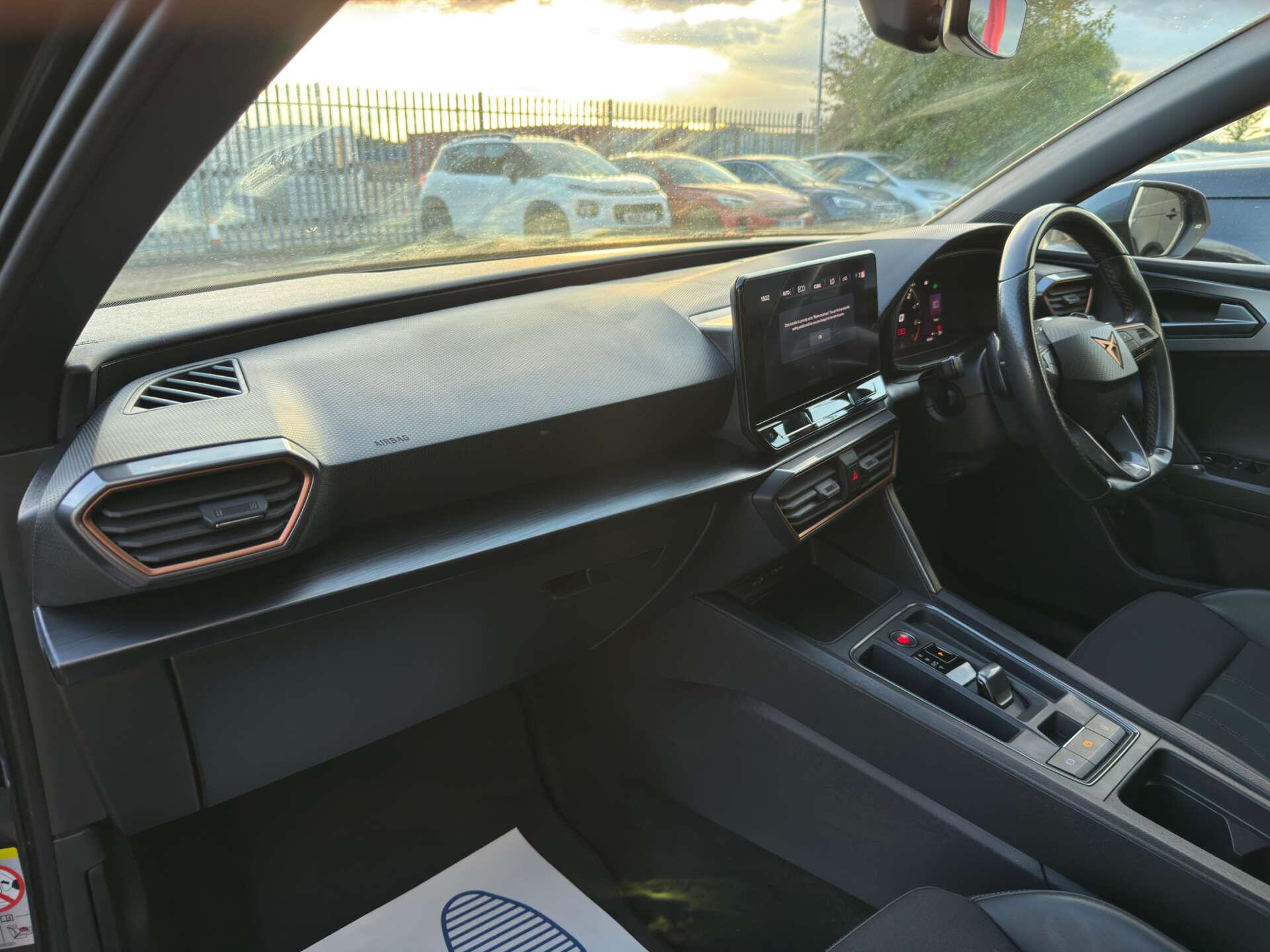 Cupra Leon view 39