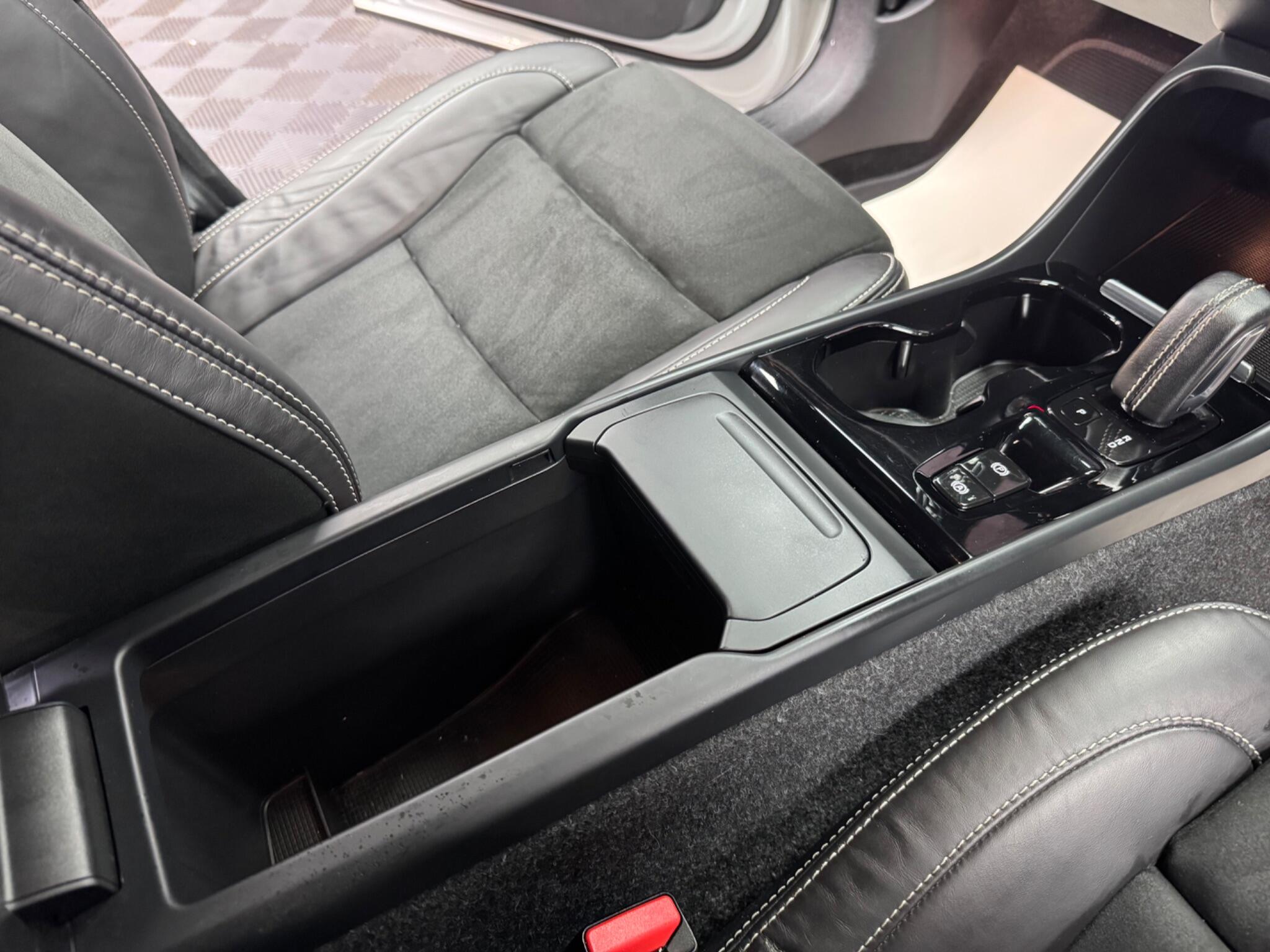 Volvo XC40 view 46
