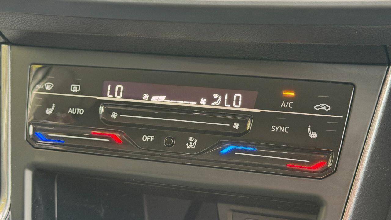 Volkswagen Taigo view 27