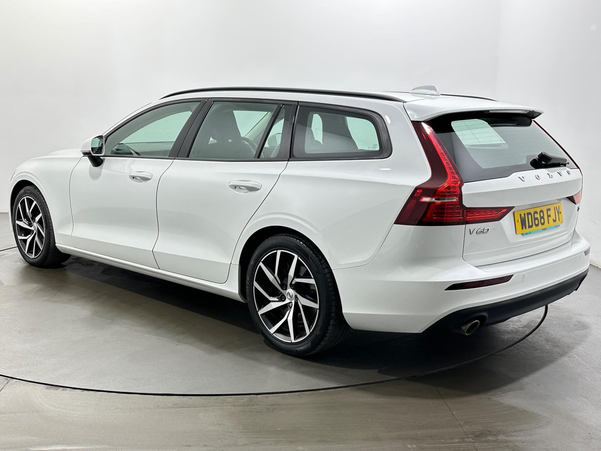 Volvo V60 view 6