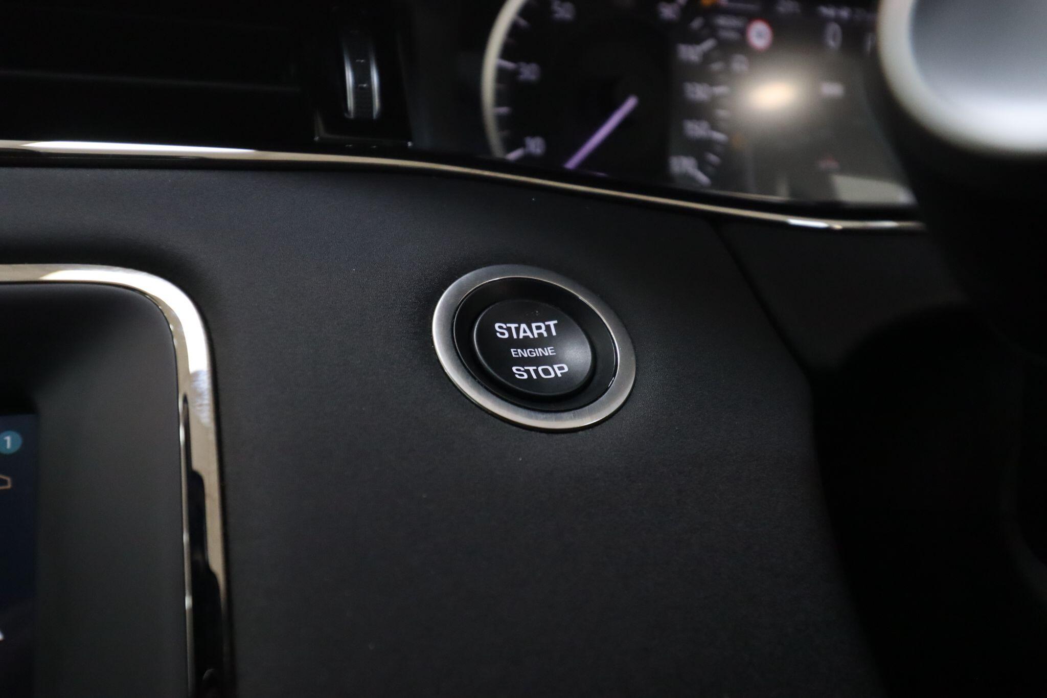 Land Rover Range Rover Evoque view 34