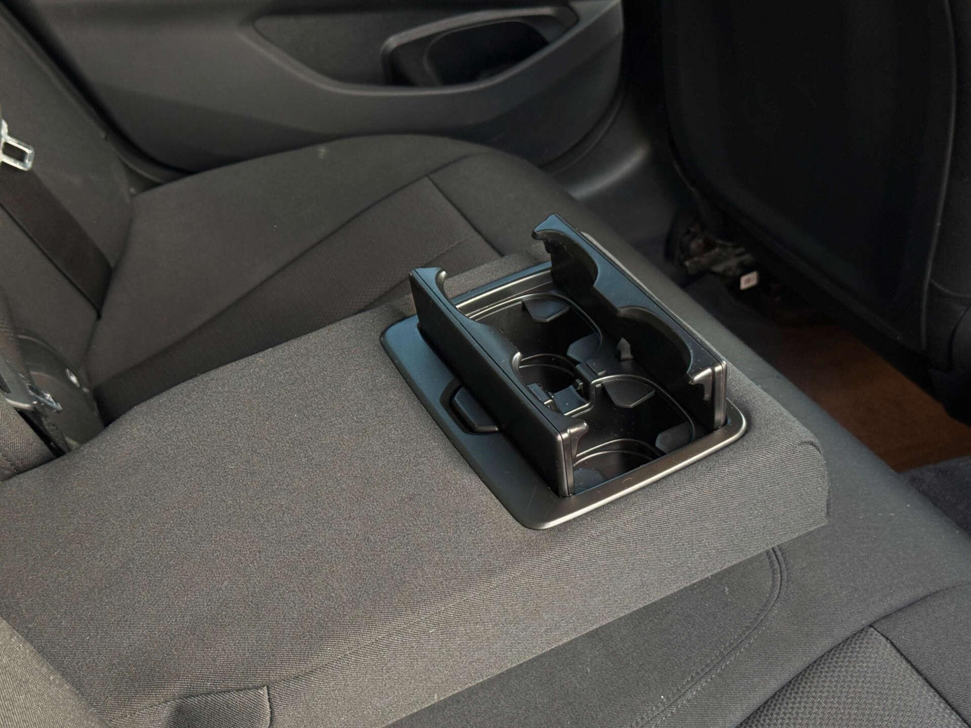 BMW 3 Series view 34