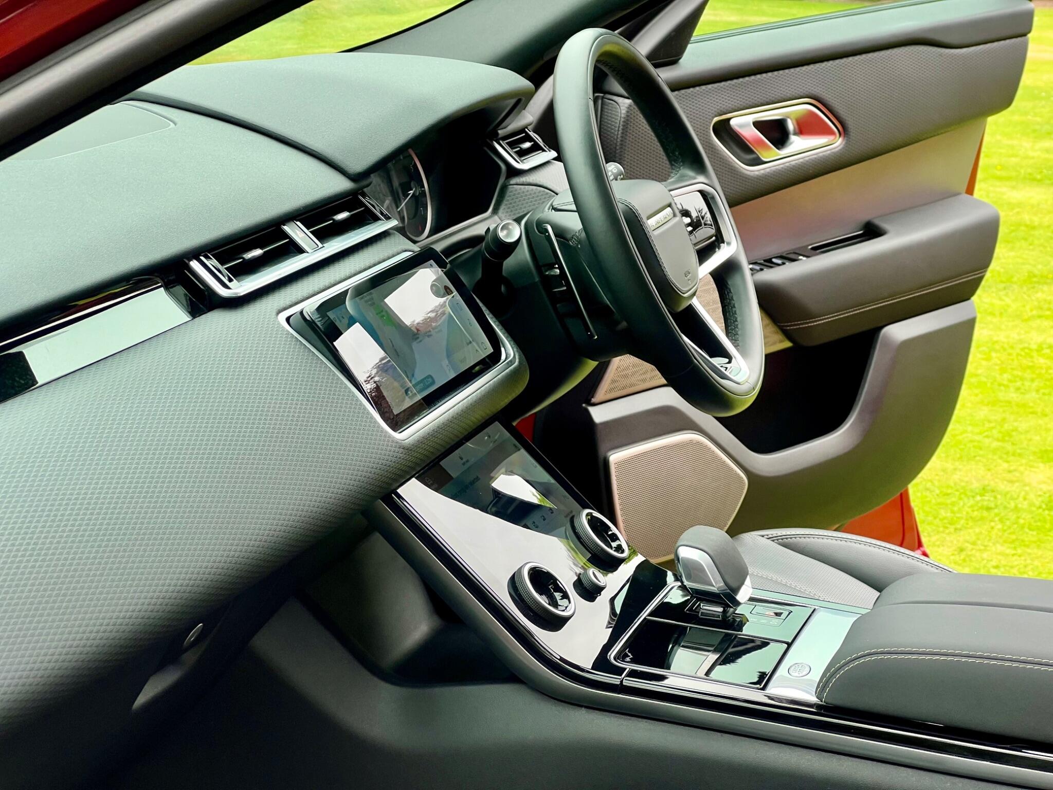 Land Rover Range Rover Velar view 13