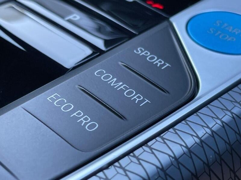 BMW i4 view 19