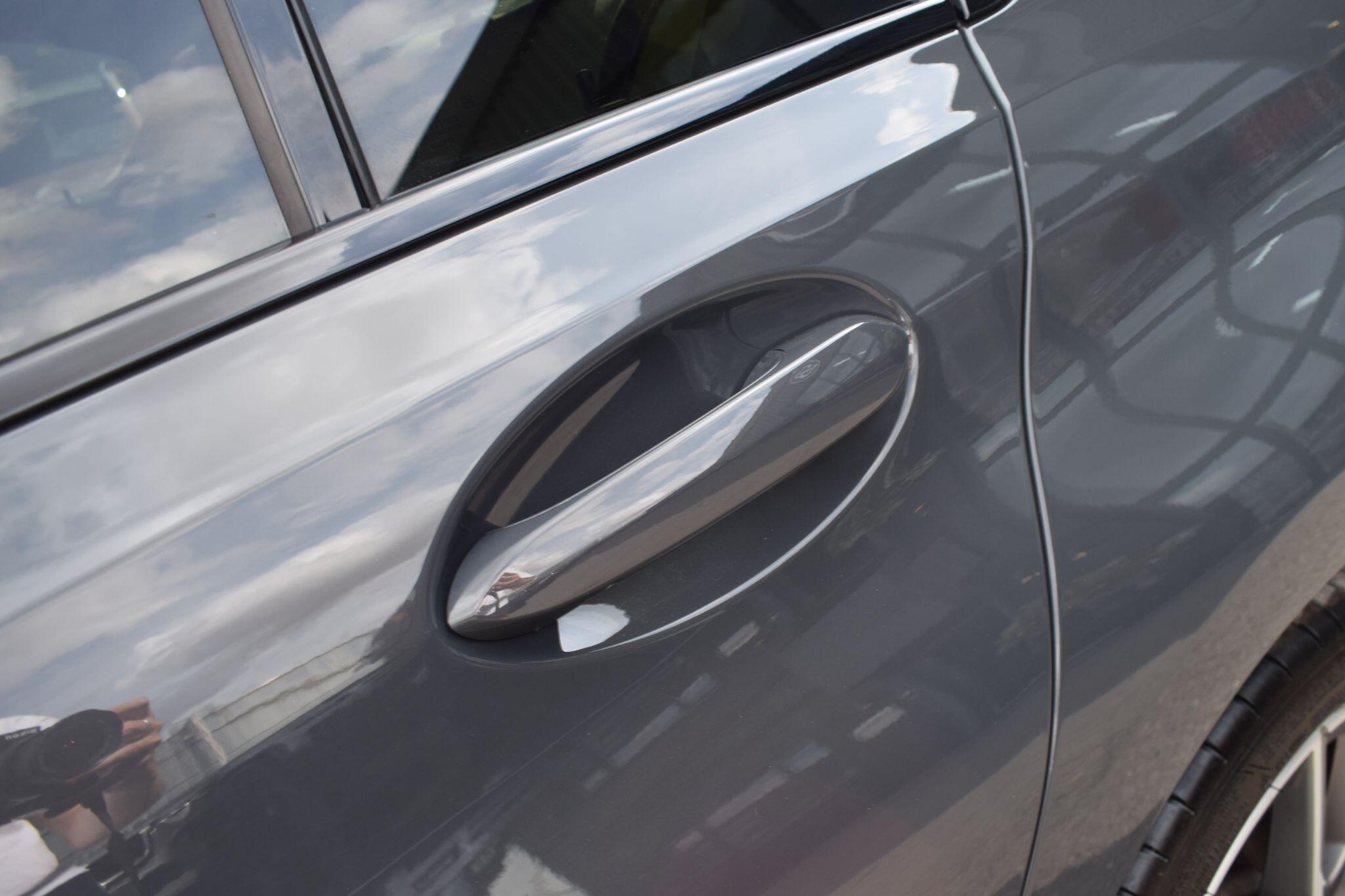 BMW 3 Series view 45