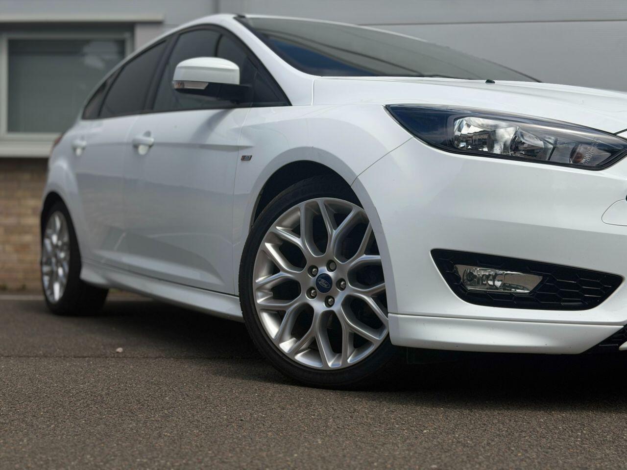 Ford Focus view 62