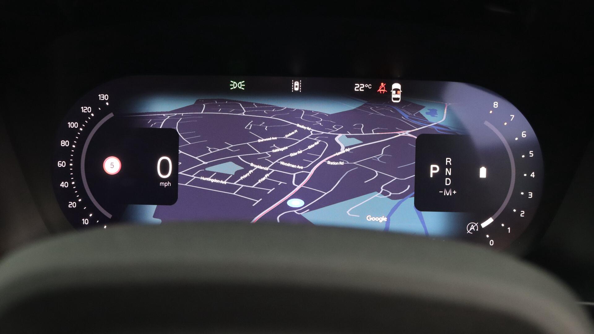 Volvo XC40 view 11