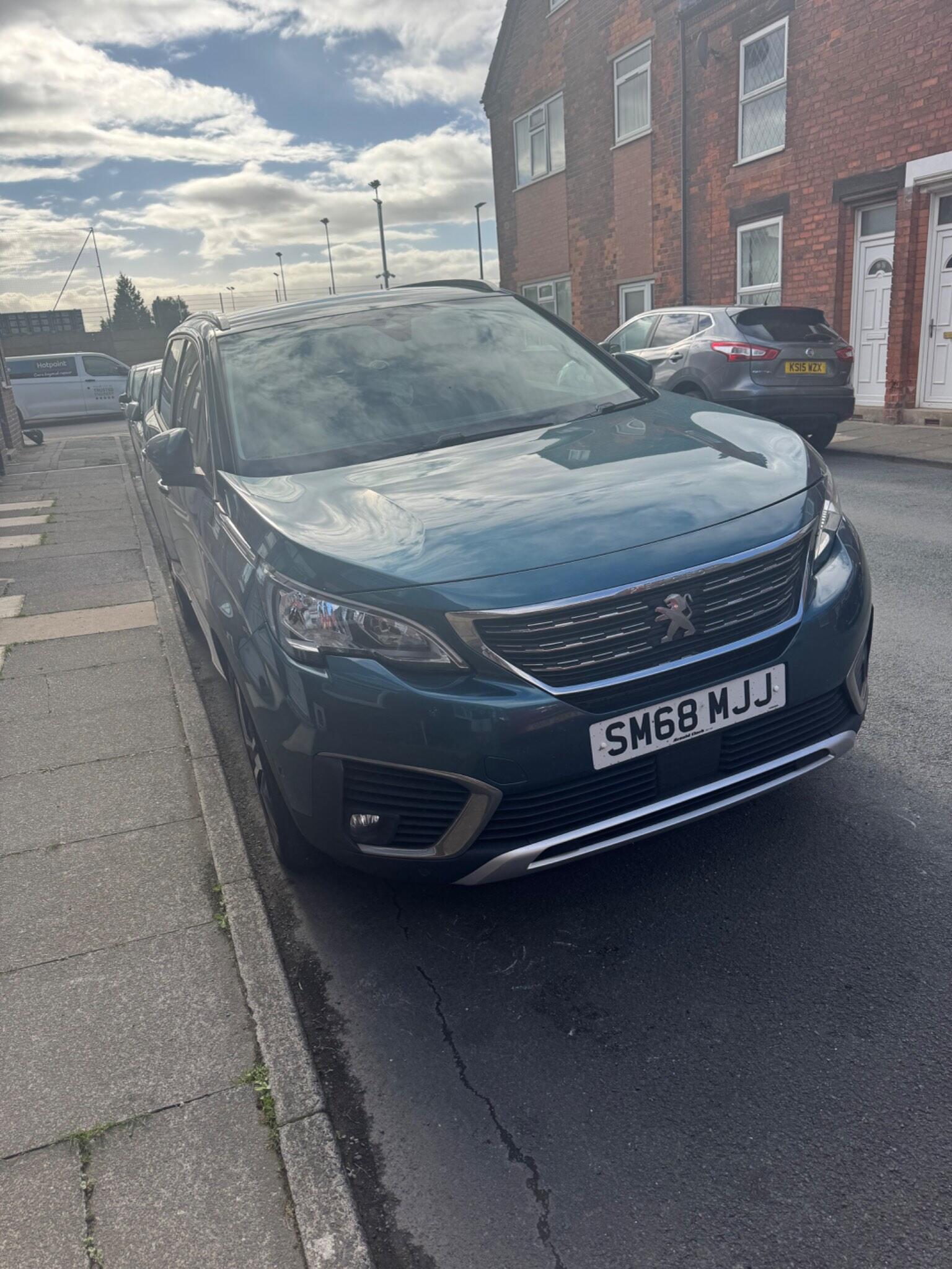 Peugeot 5008