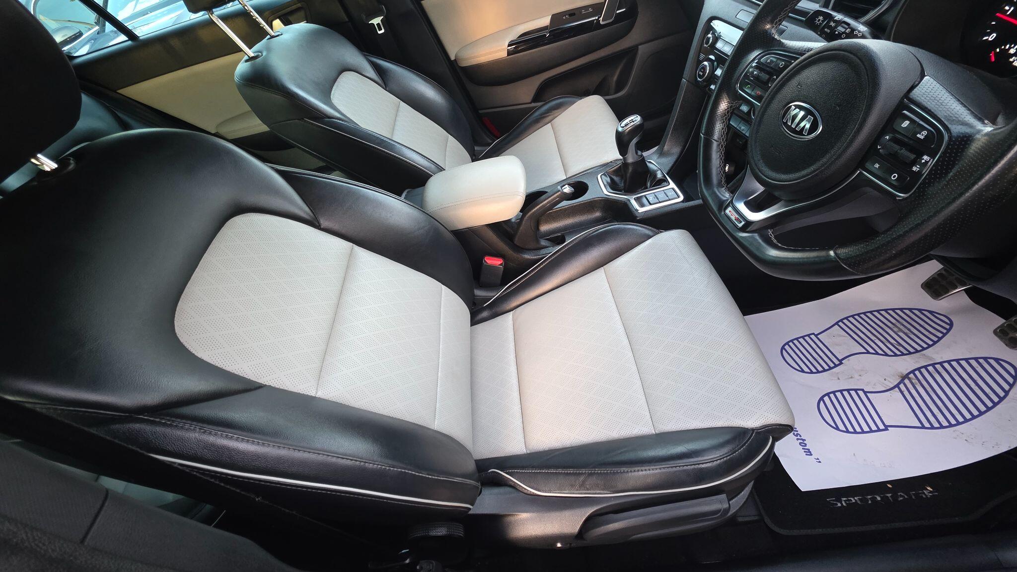 Kia Sportage view 28